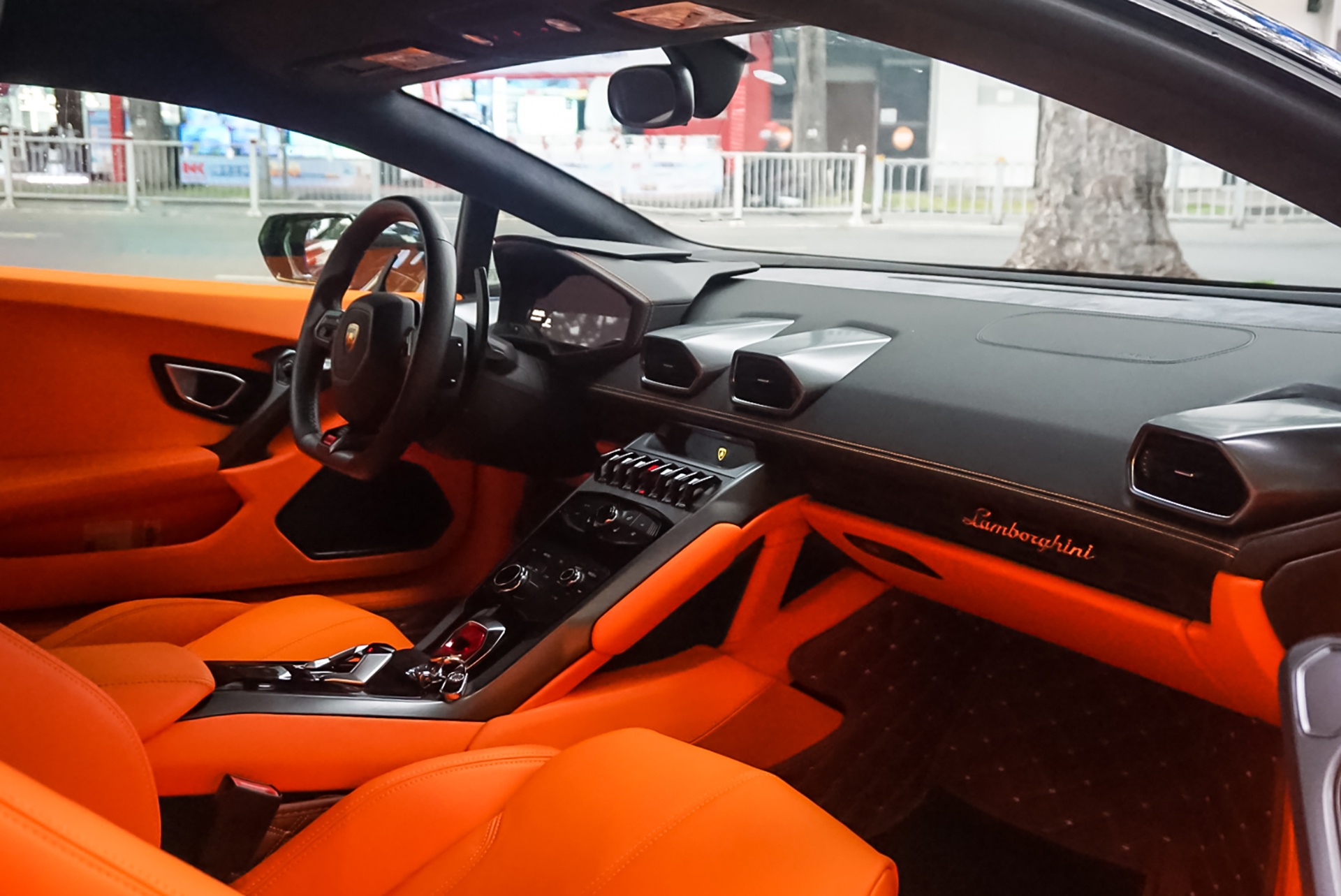 Lamborghini Huracan anh 8