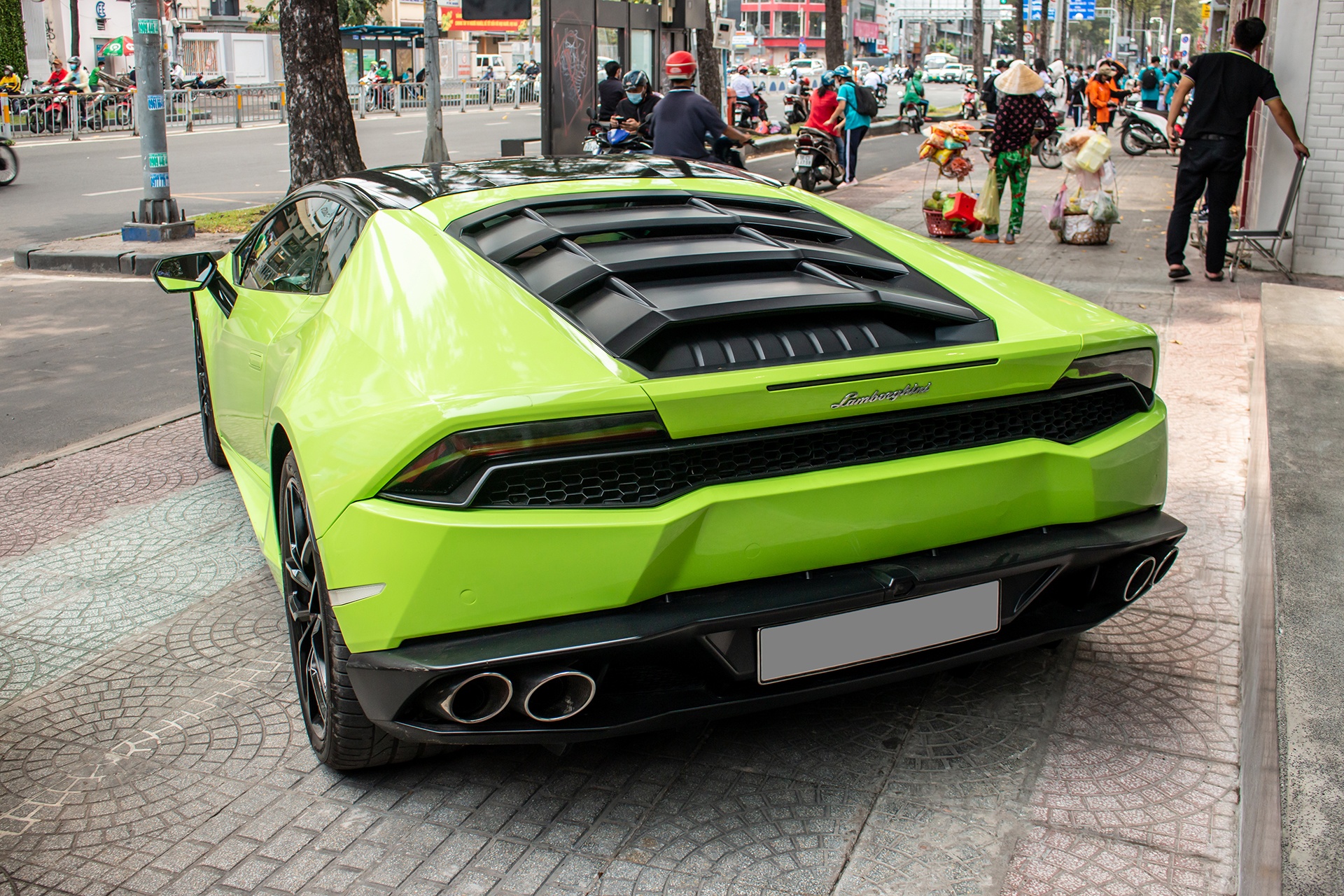 Lamborghini Huracan anh 13