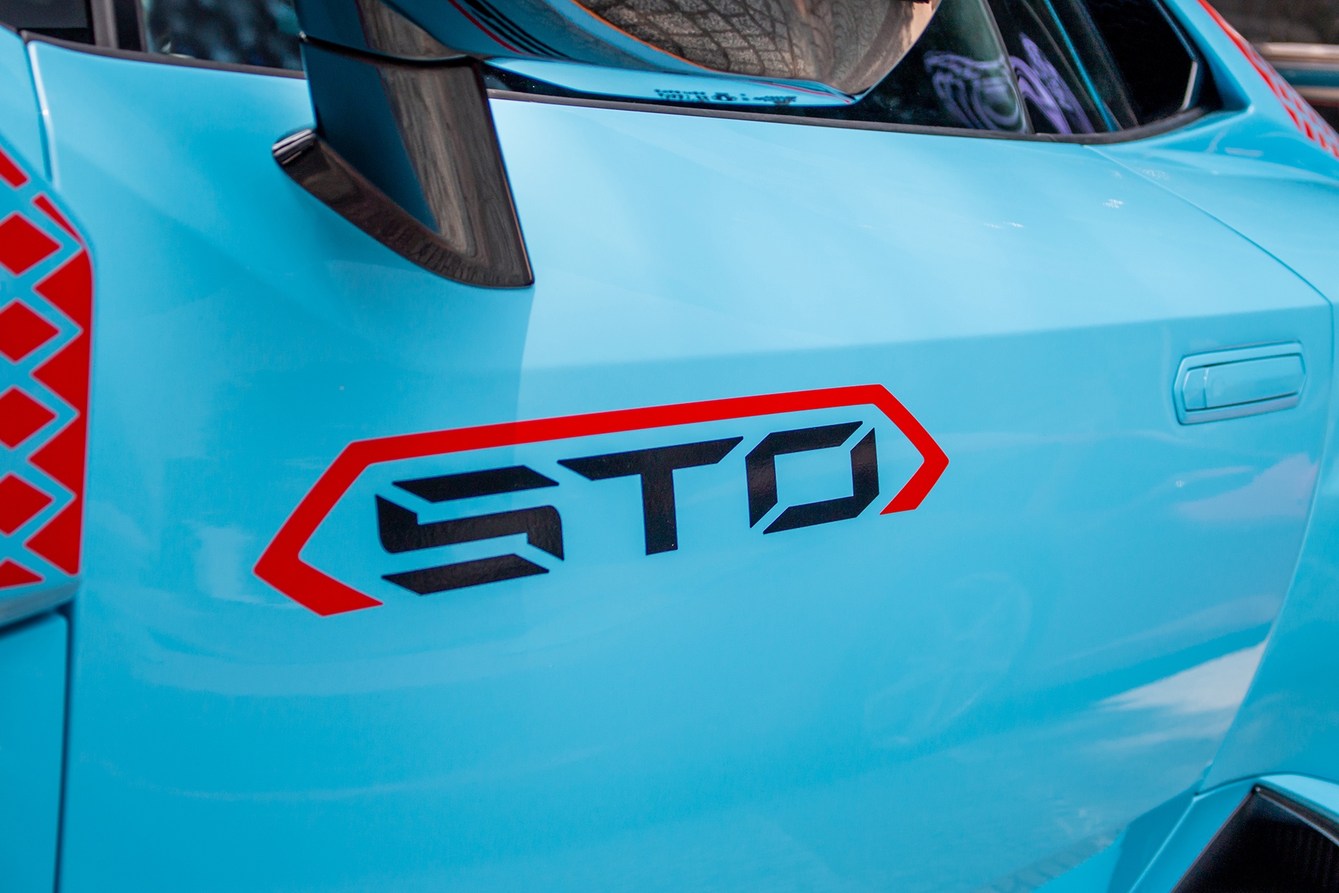 Lamborghini Huracan anh 35