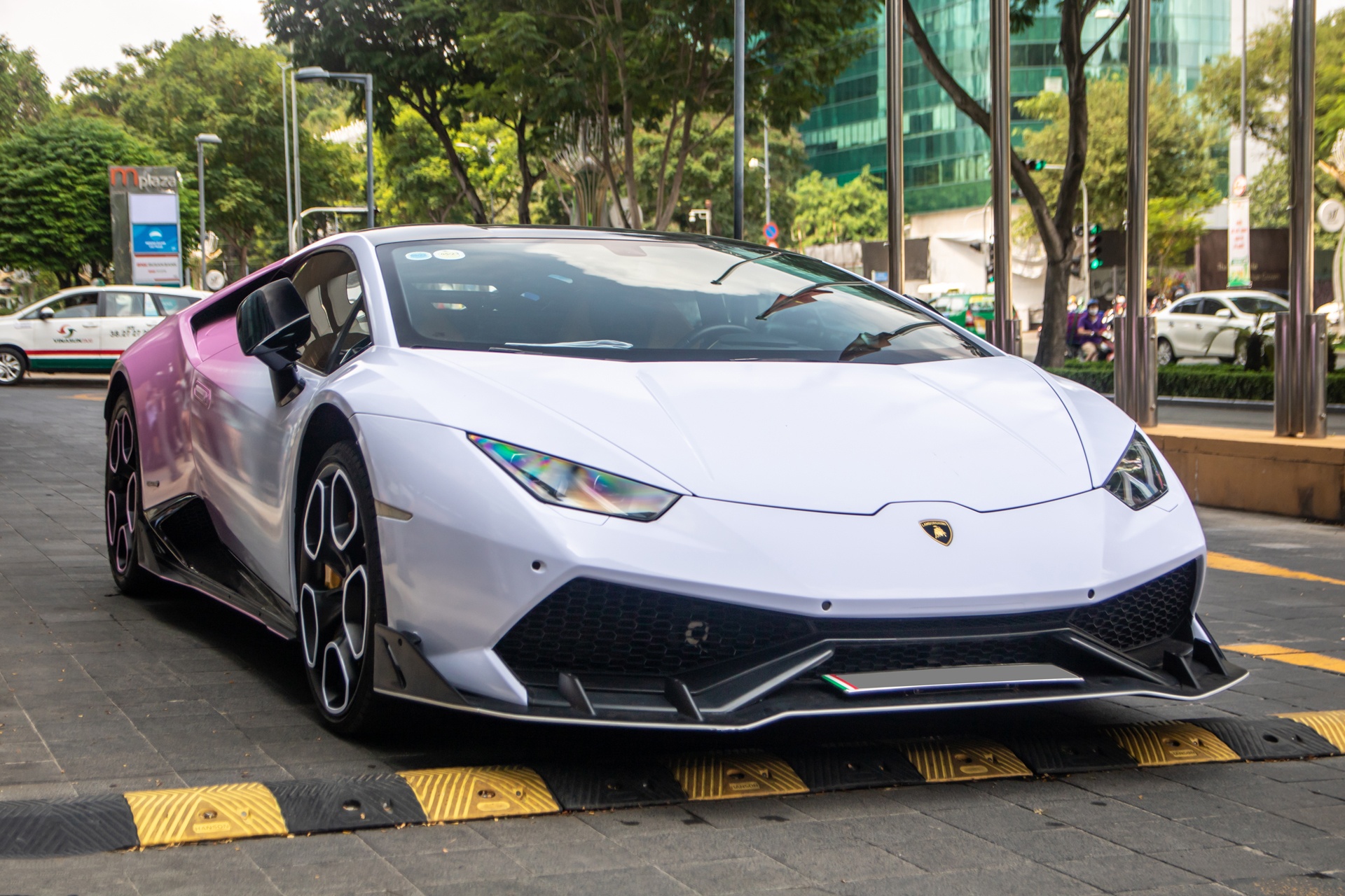 Lamborghini Huracan anh 3