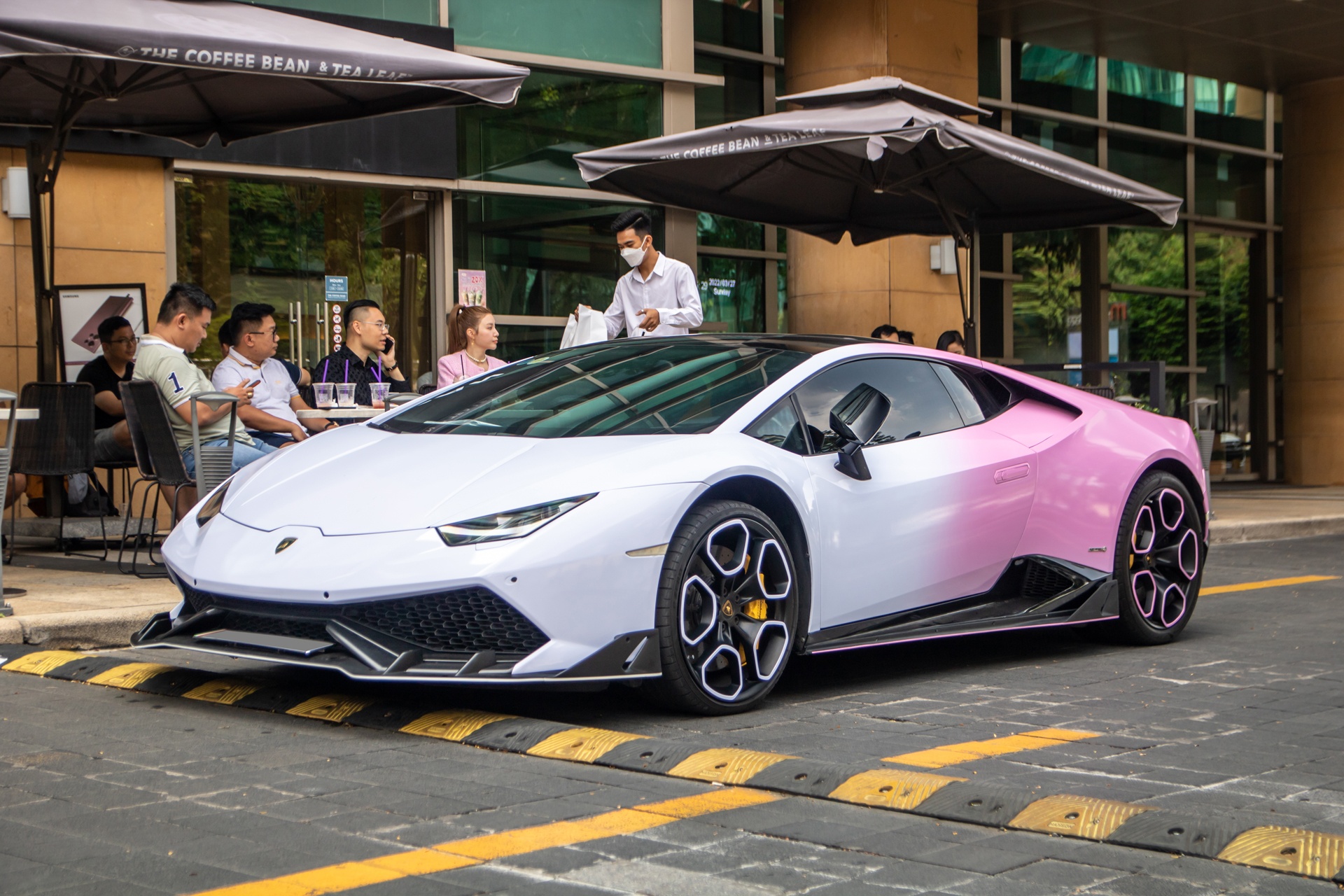 Lamborghini Huracan anh 1