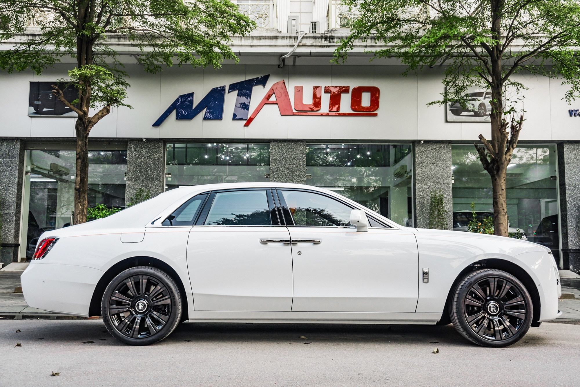 Rolls-Royce Ghost 2021 ảnh 19 Rolls-Royce Ghost 2021 anh 19