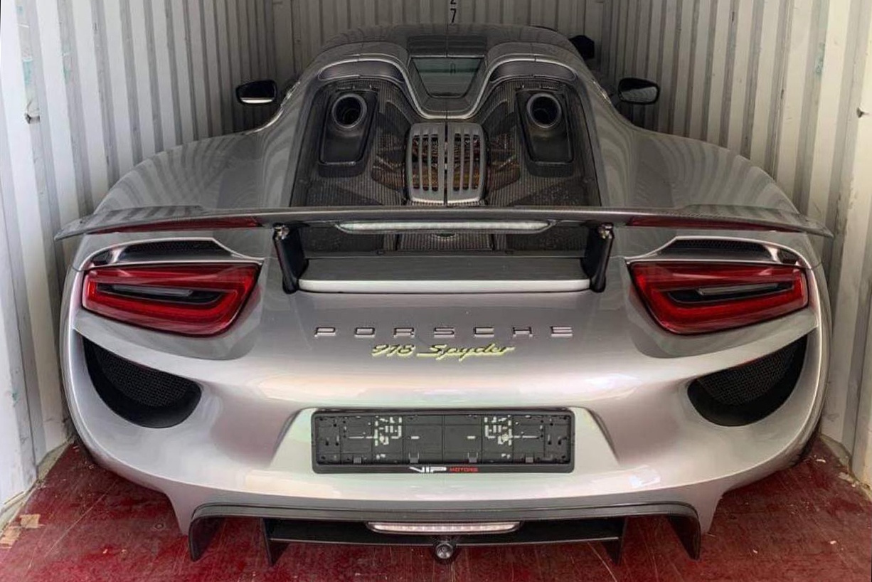 Porsche 918 Spyder thứ hai ảnh 2 Porsche 918 Spyder thu hai anh 2
