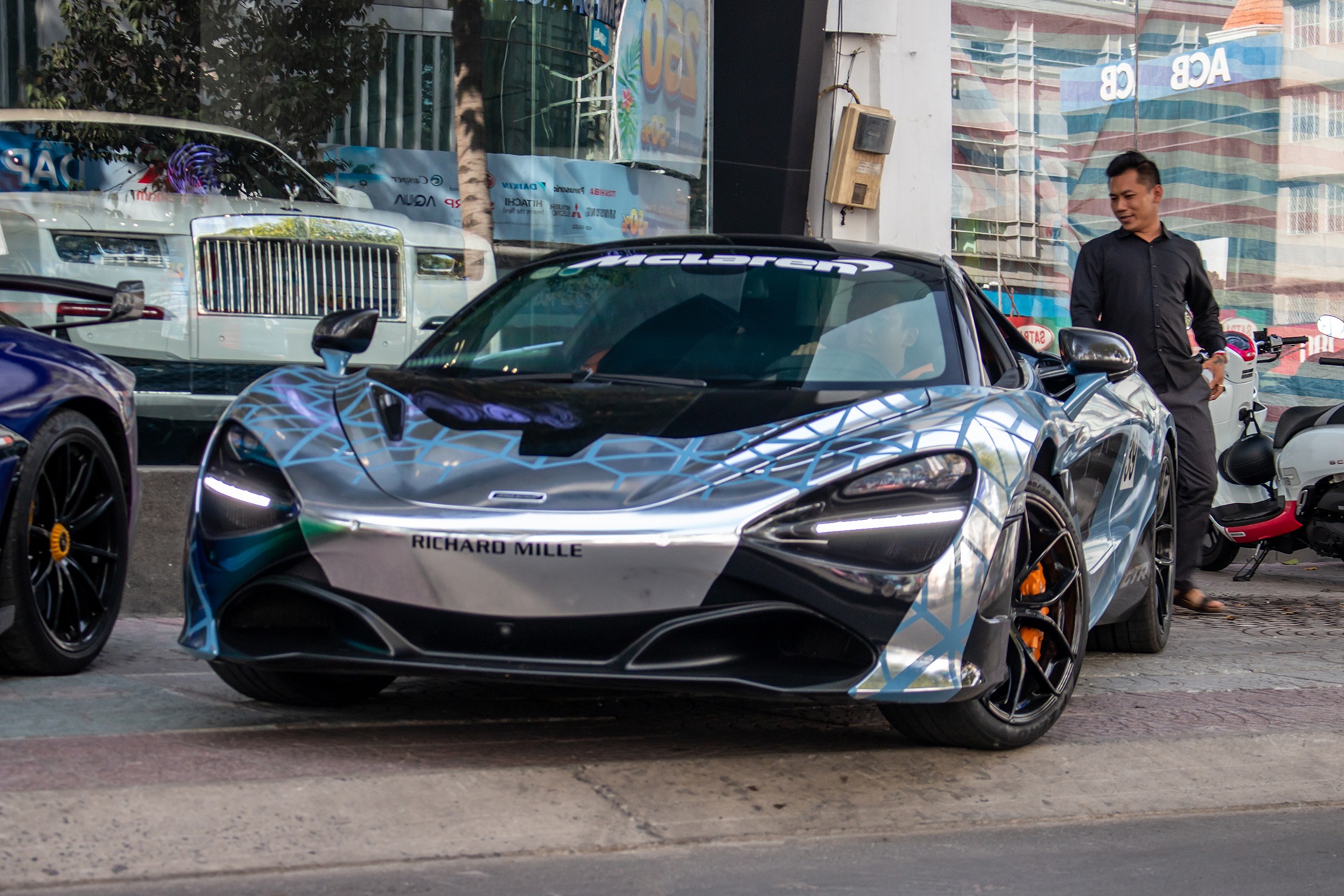 McLaren 720S Spider anh 1