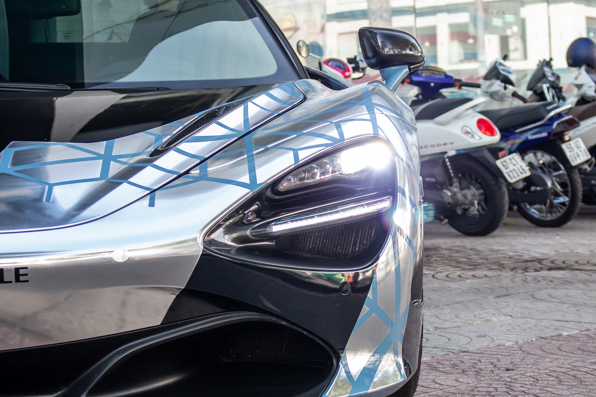 McLaren 720S Spider anh 6