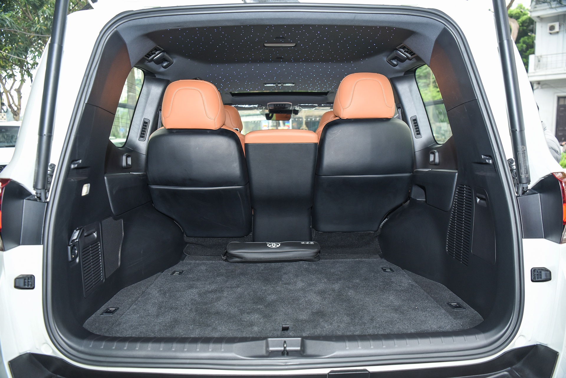 Toyota Land Cruiser do MBS anh 11