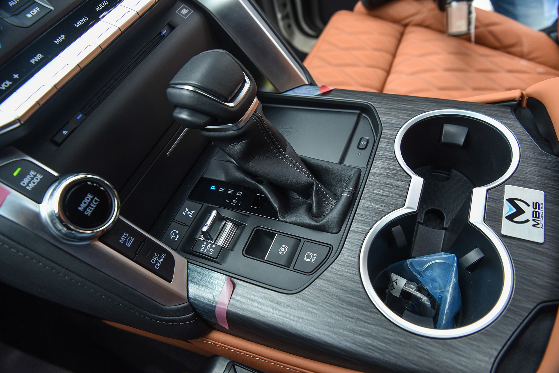 Toyota Land Cruiser do MBS anh 14