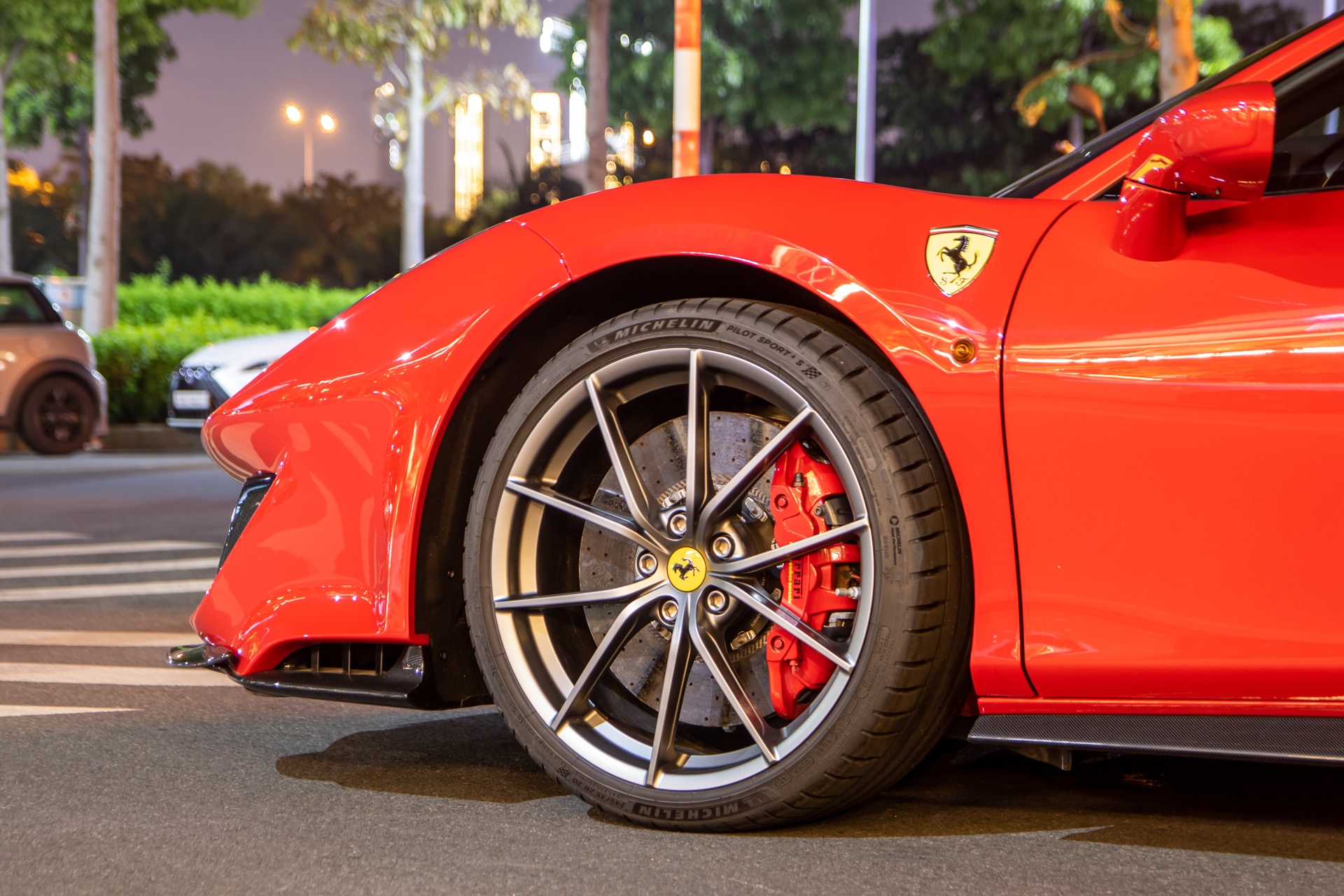 Ferrari 488 Pista anh 9