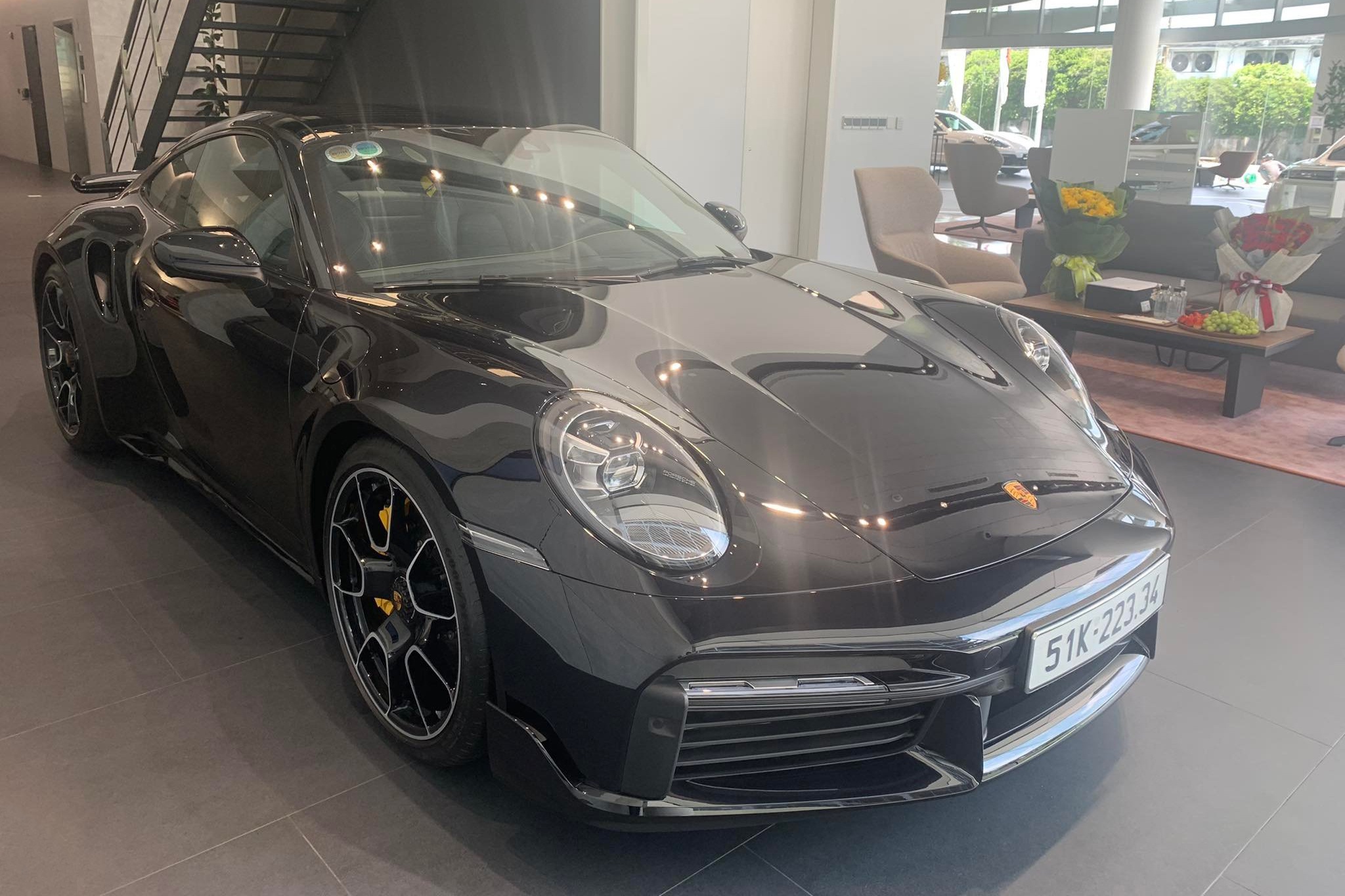 Porsche 911 Turbo anh 11