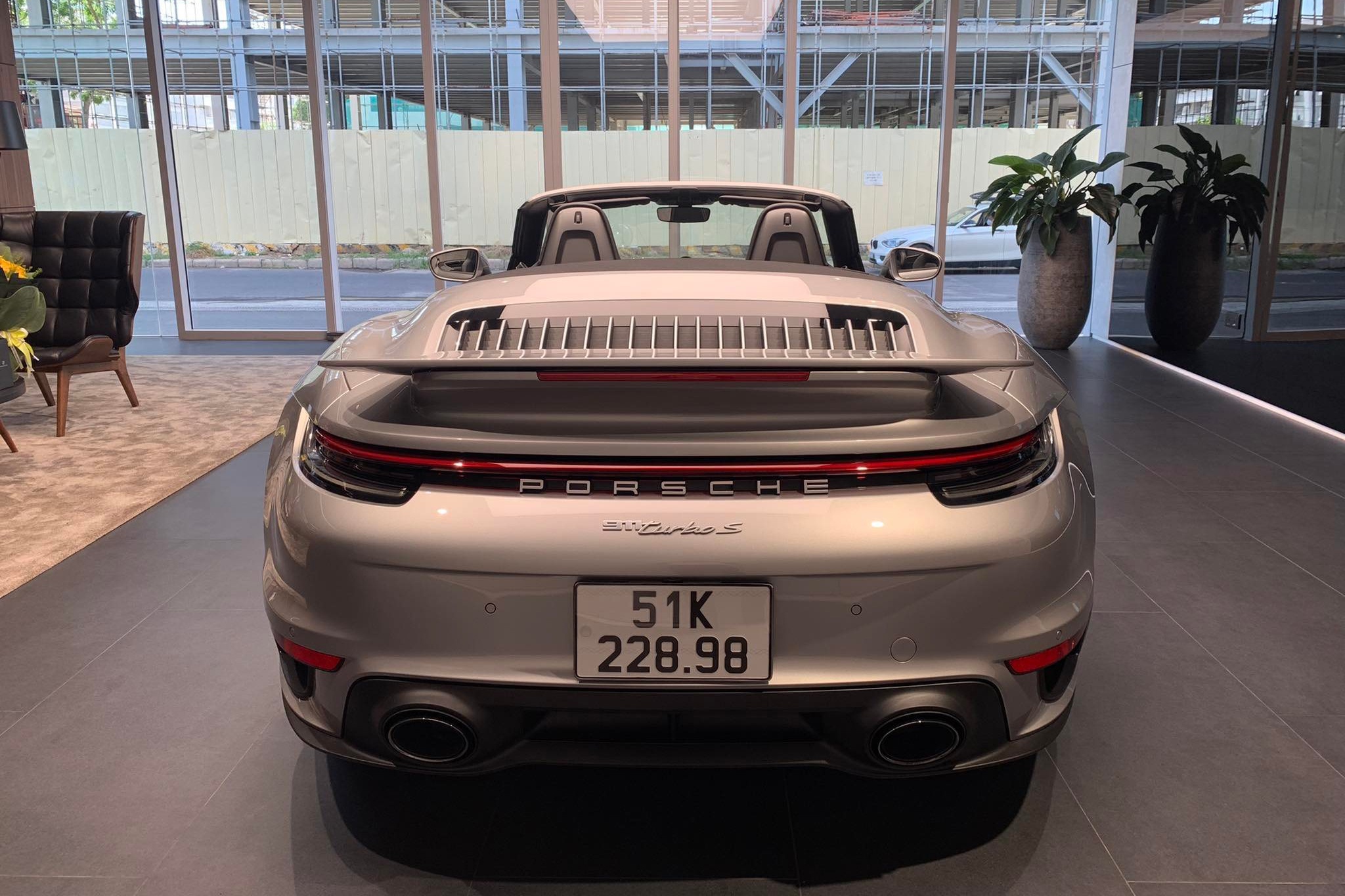 Porsche 911 Turbo anh 7