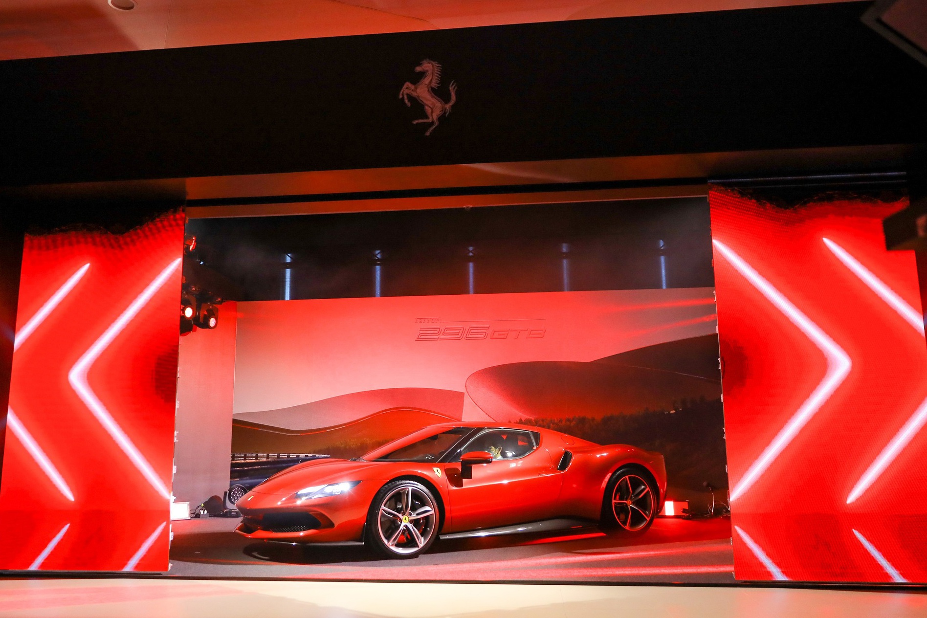 Ferrari 296 GTB ra mat tai Thai Lan anh 1