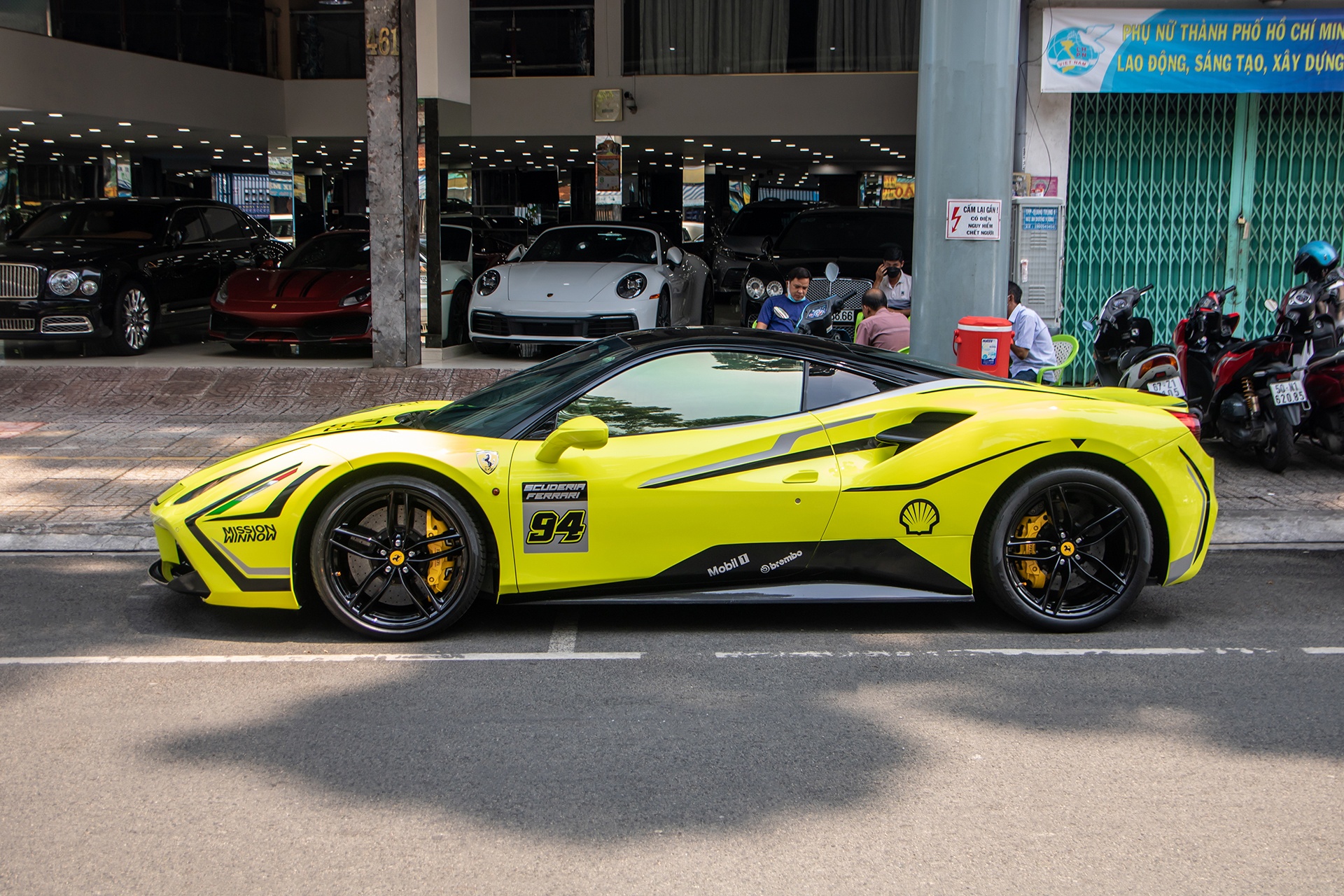 Ferrari 488 GTB anh 12