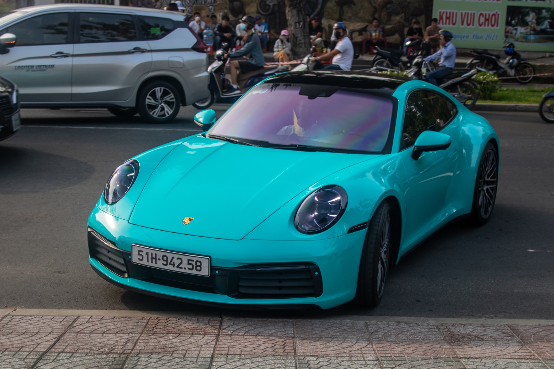 hanh trinh sieu xe anh 4