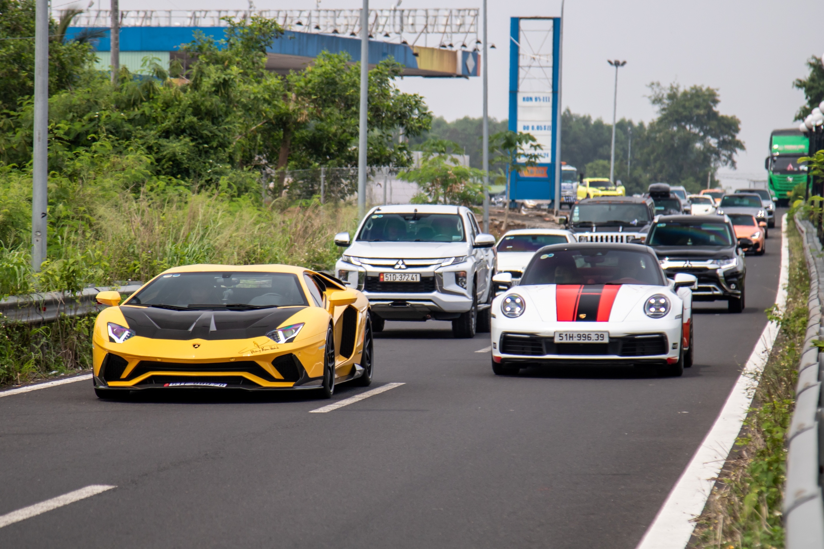 hanh trinh sieu xe anh 20