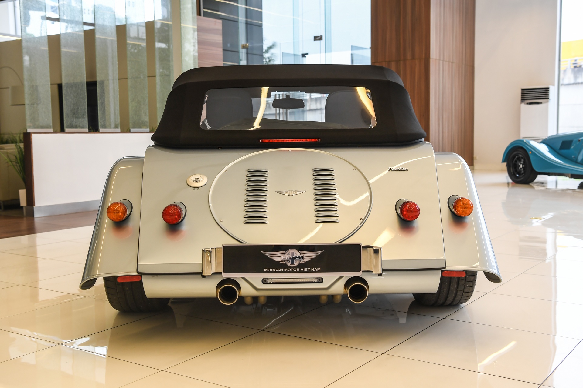 Morgan Plus Six 2022 anh 18