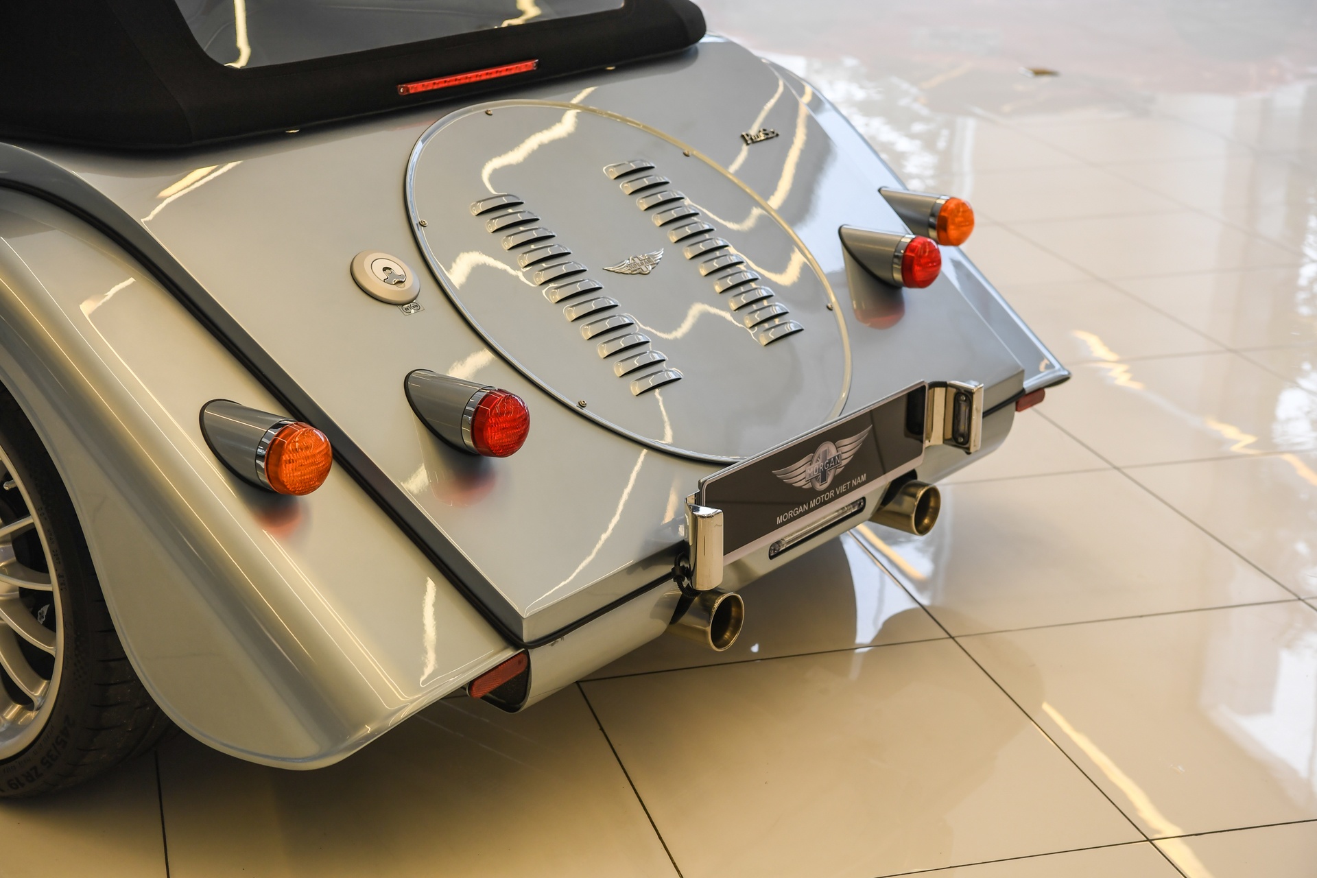 Morgan Plus Six 2022 anh 7