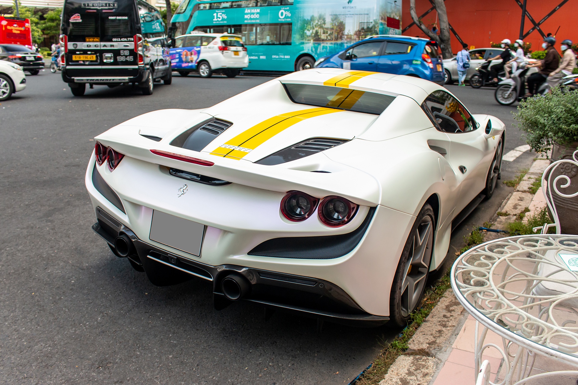 Ferrari F8 Spider anh 15