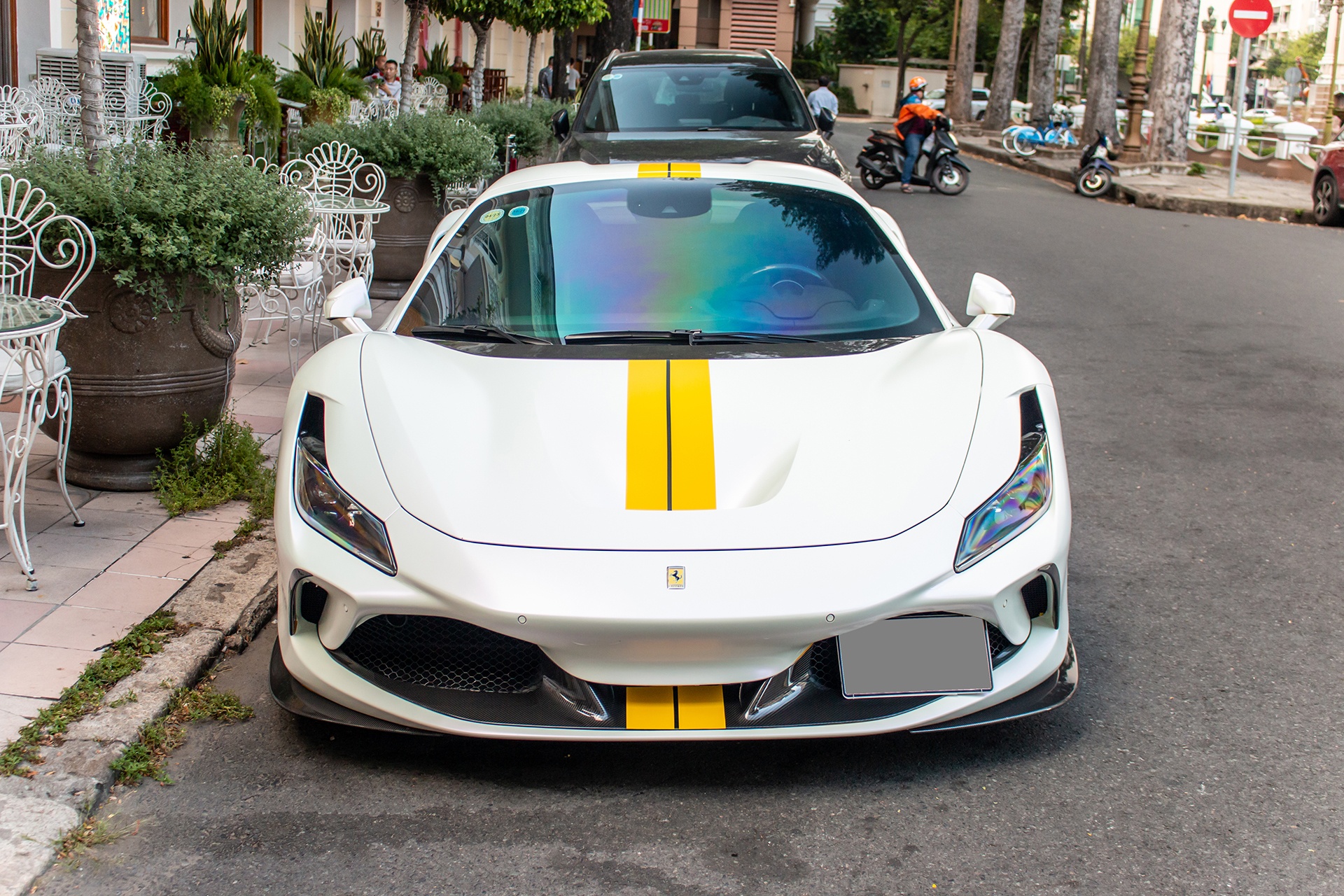 Ferrari F8 Spider anh 3