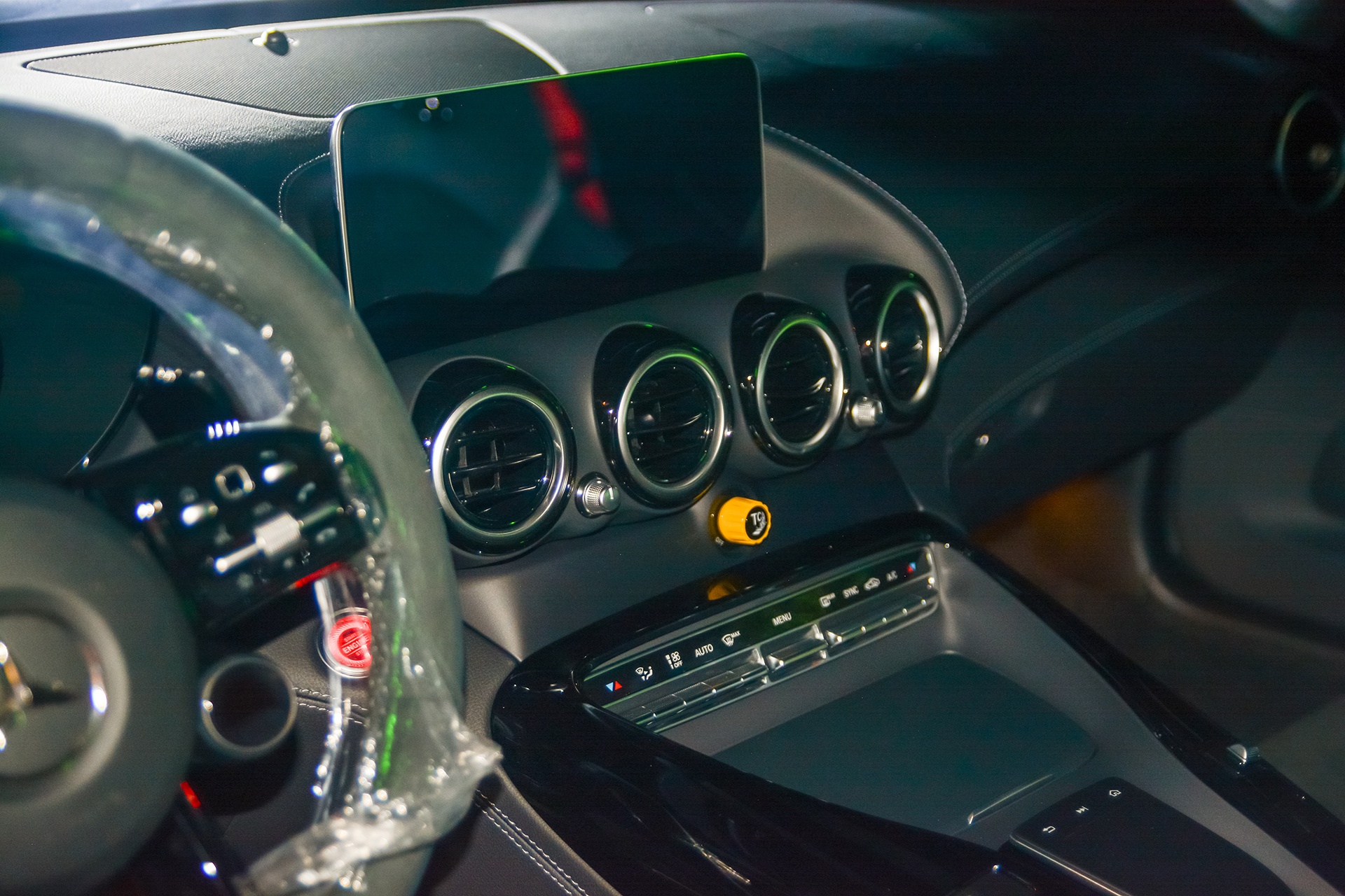 Mercedes-AMG GT R ảnh 12 Mercedes-AMG GT R anh 12