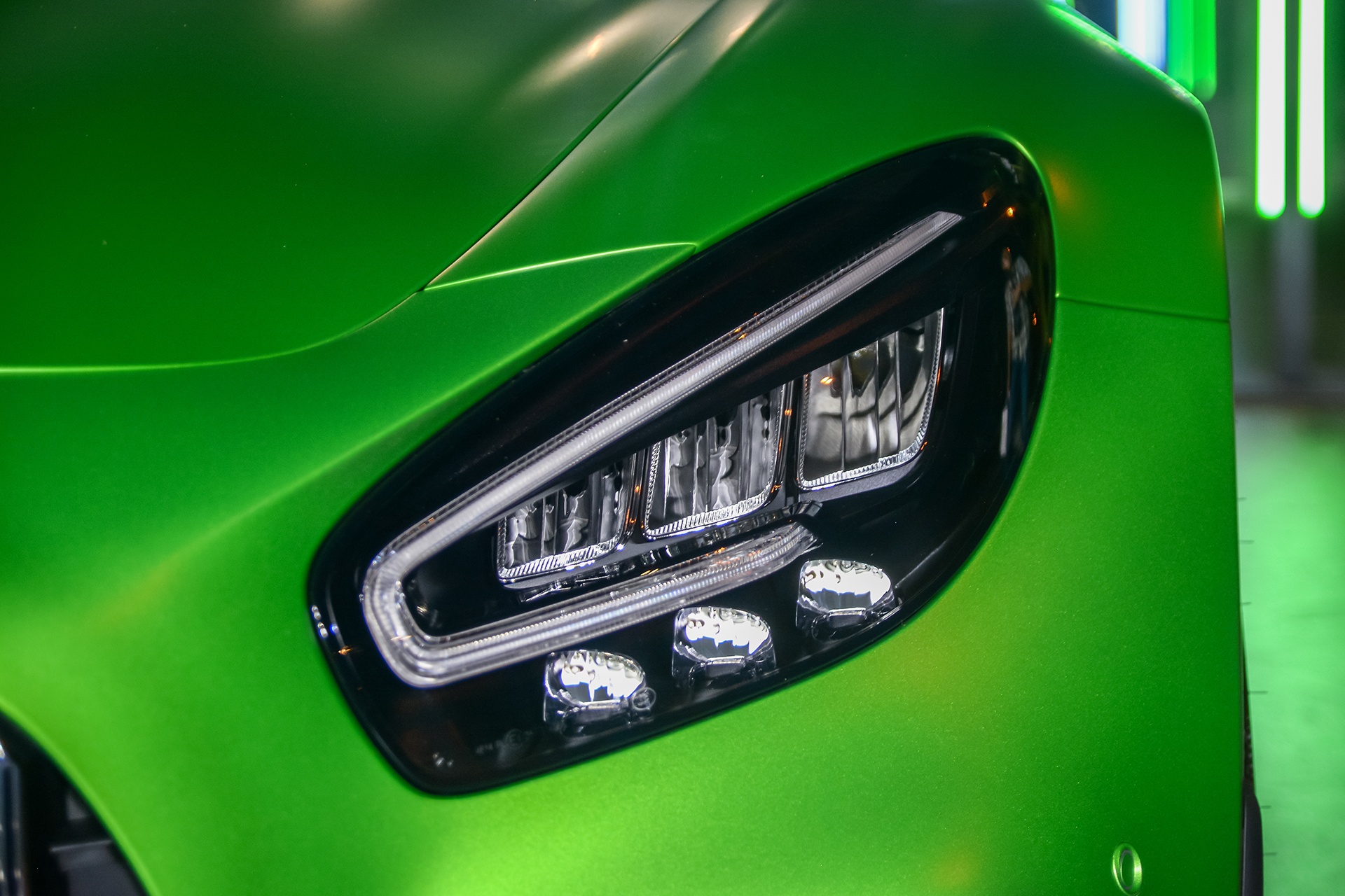 Mercedes-AMG GT R ảnh 4 Mercedes-AMG GT R anh 4