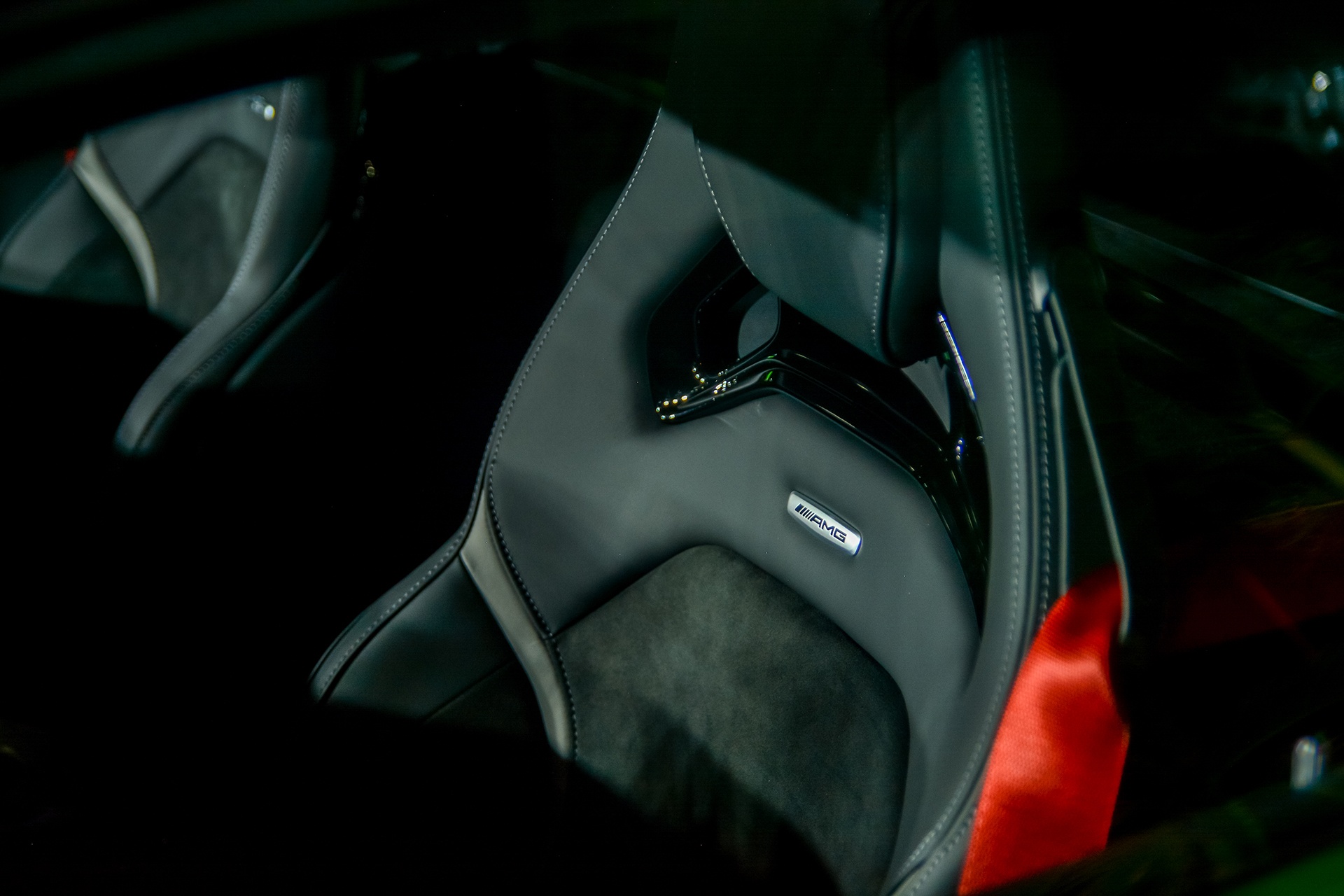 Mercedes-AMG GT R ảnh 13 Mercedes-AMG GT R anh 13