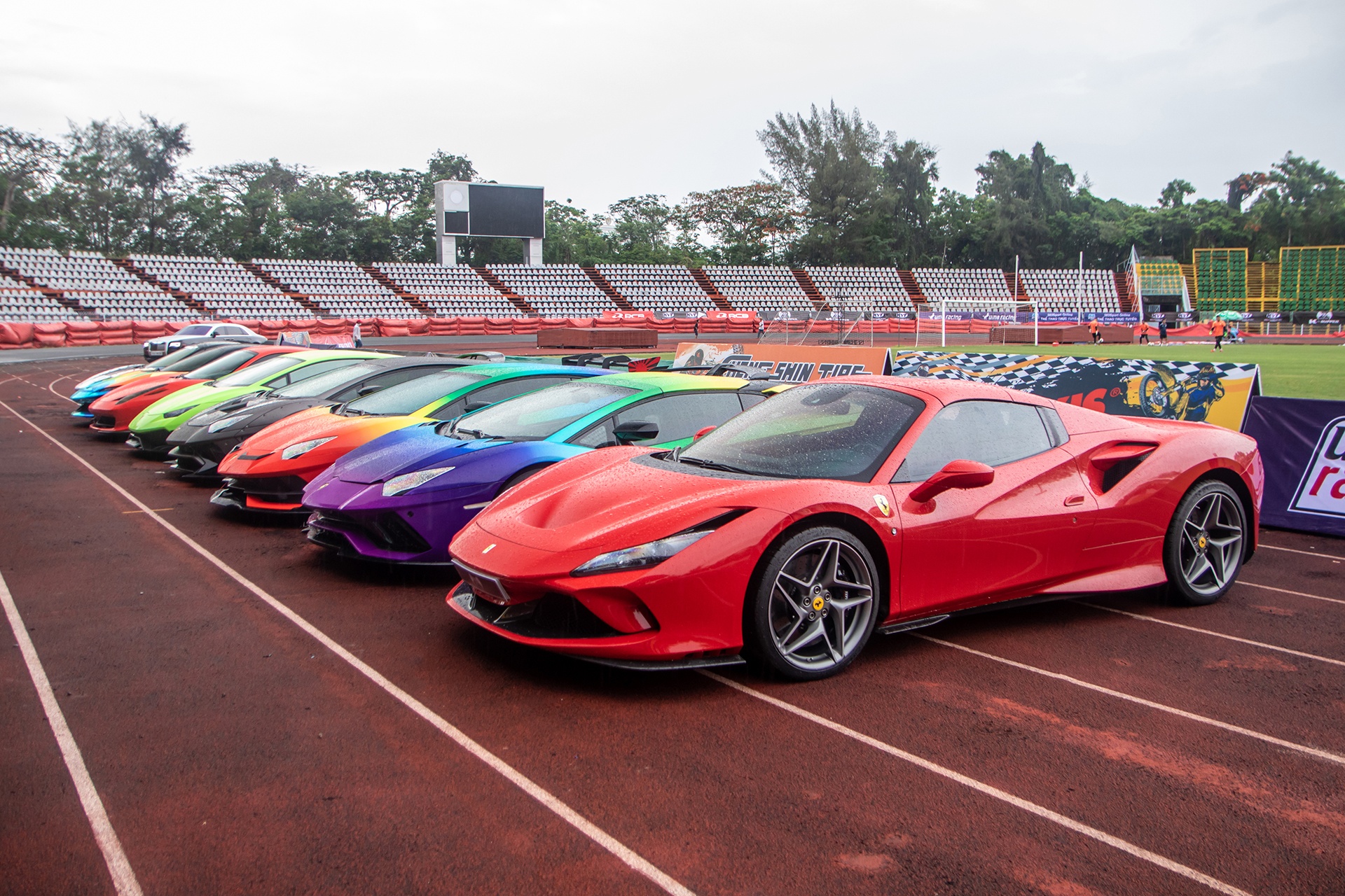 Loat sieu xe hoi tu tai Can Tho dip nghi le hinh anh