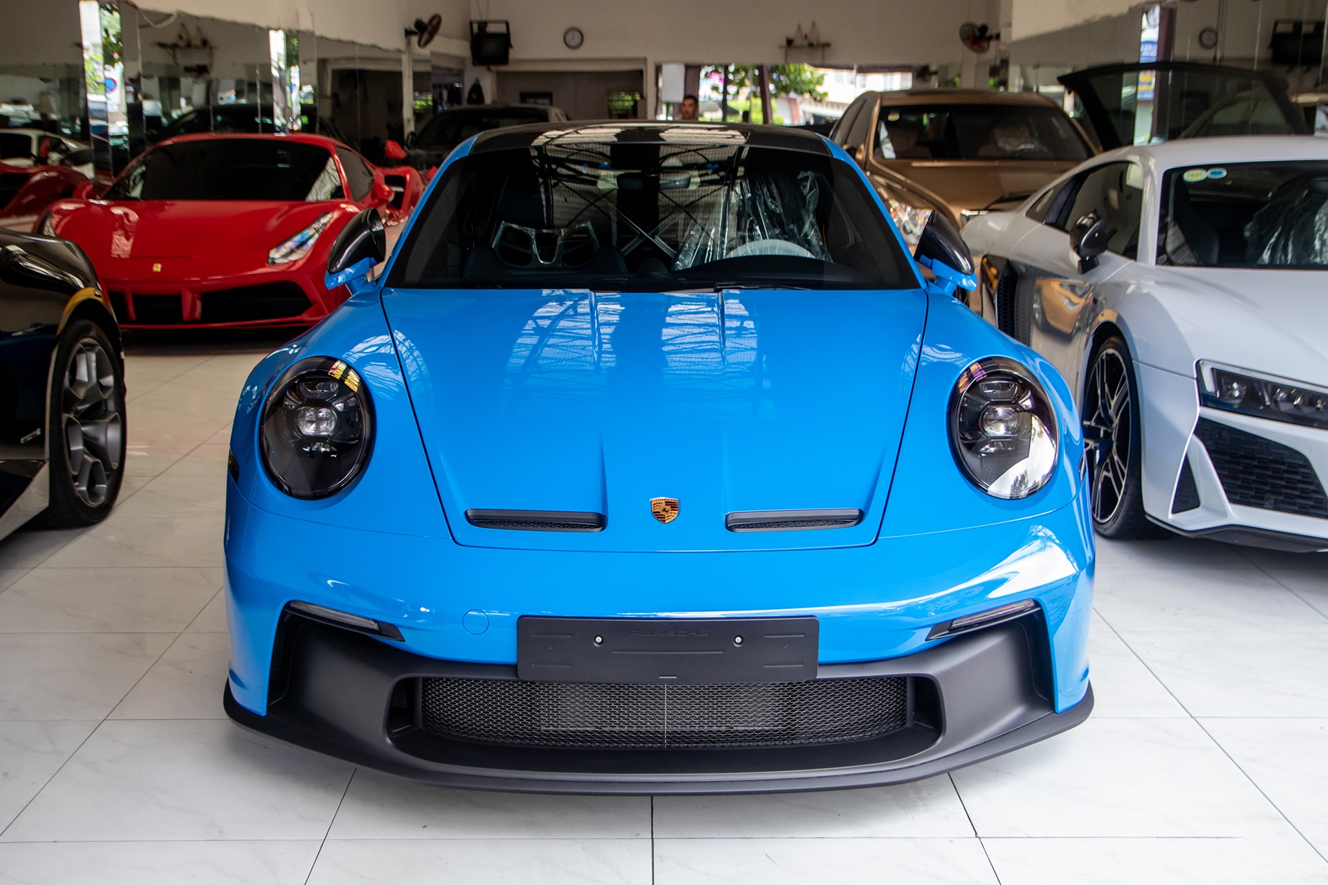 Porsche 911 GT3 2022 anh 2