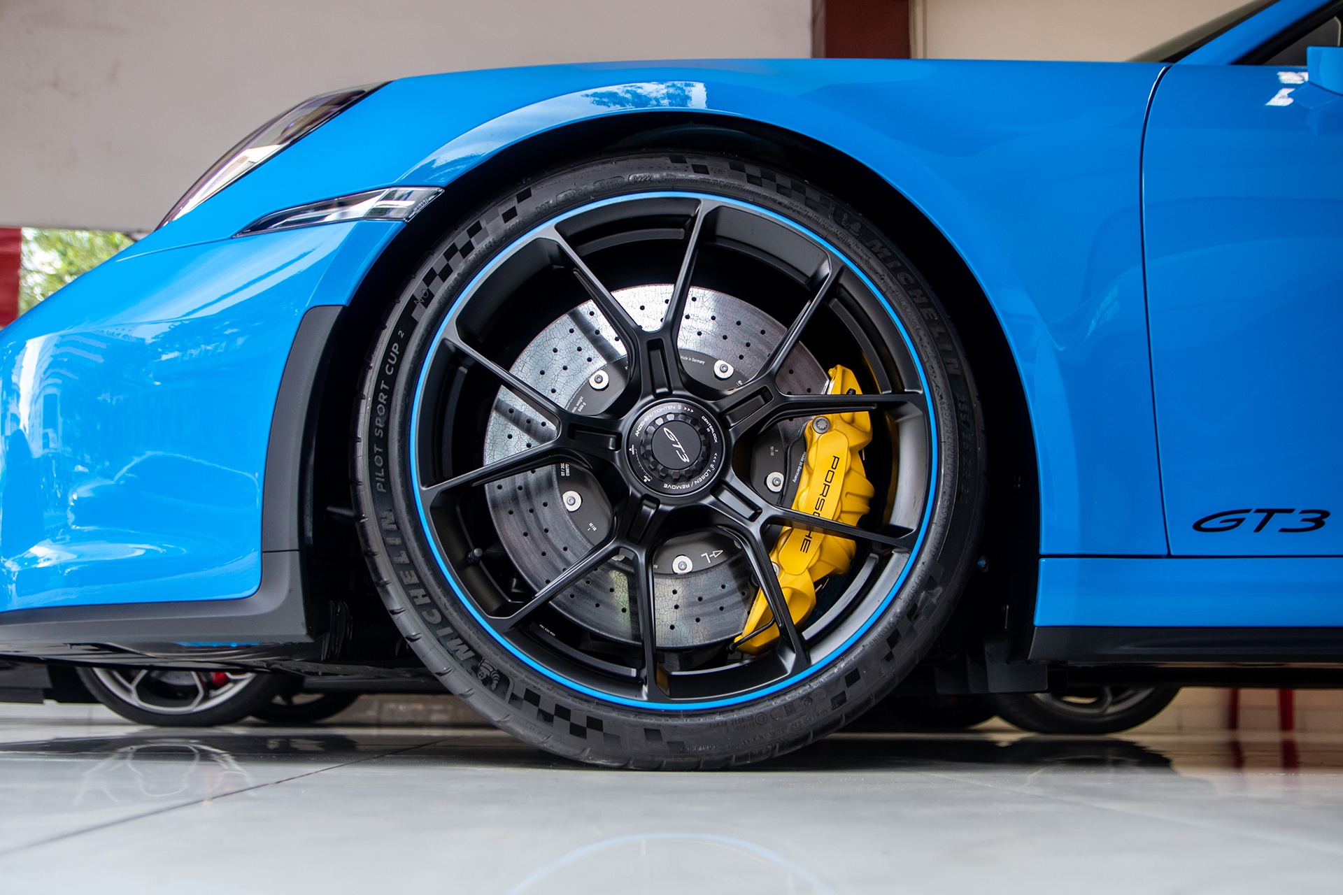 Porsche 911 GT3 2022 anh 4