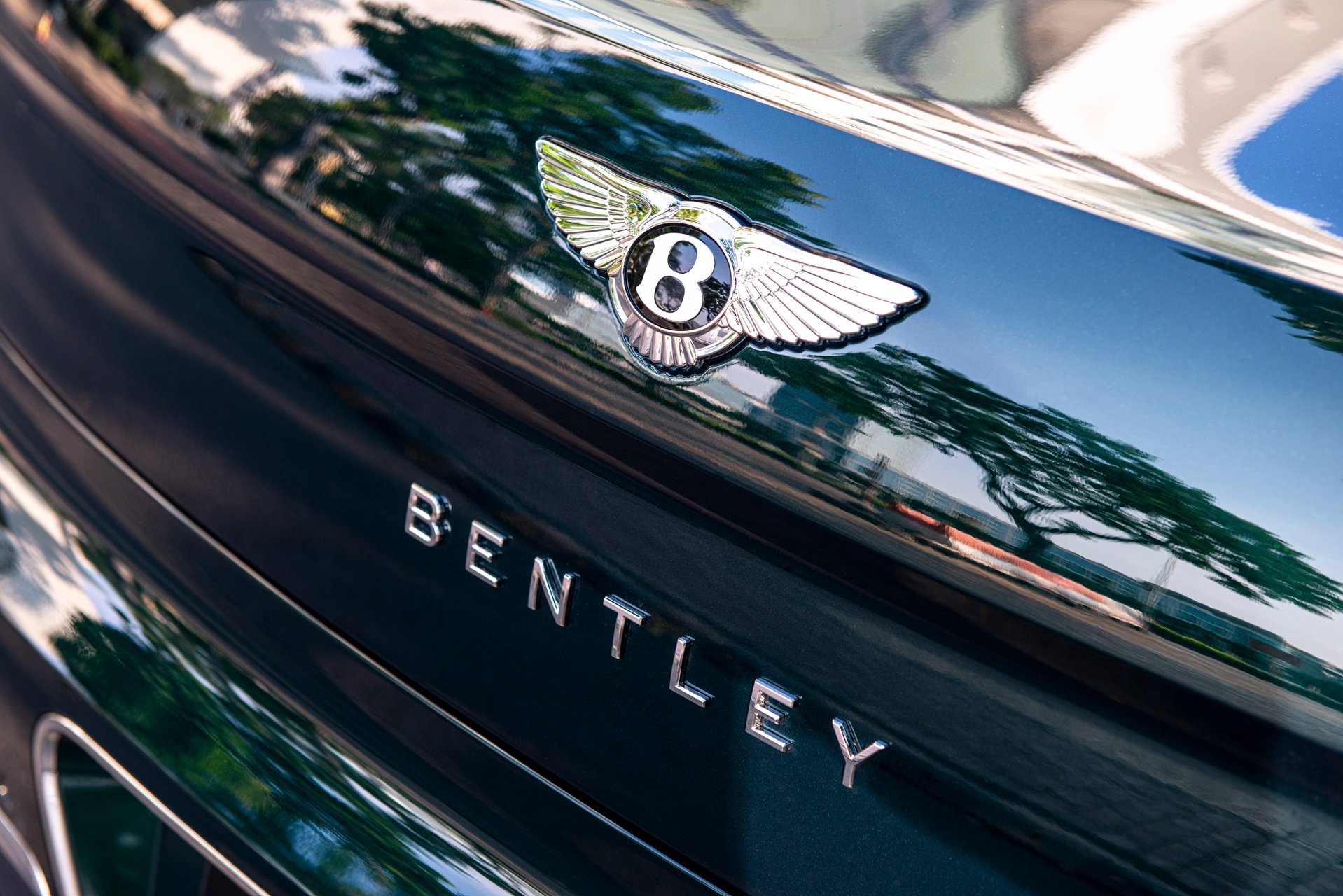 Bentley Flying Spur V8 anh 11