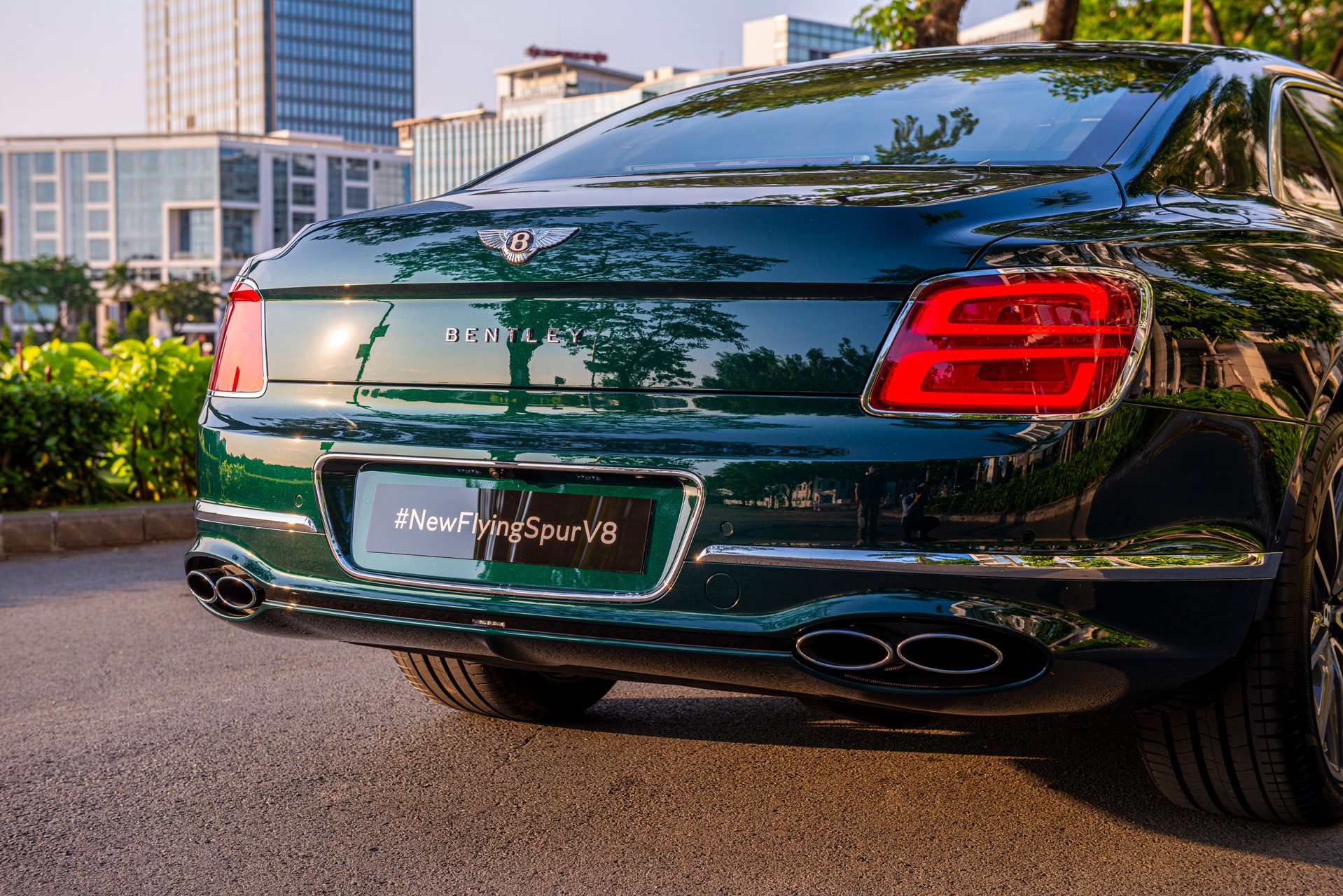 Bentley Flying Spur V8 anh 12