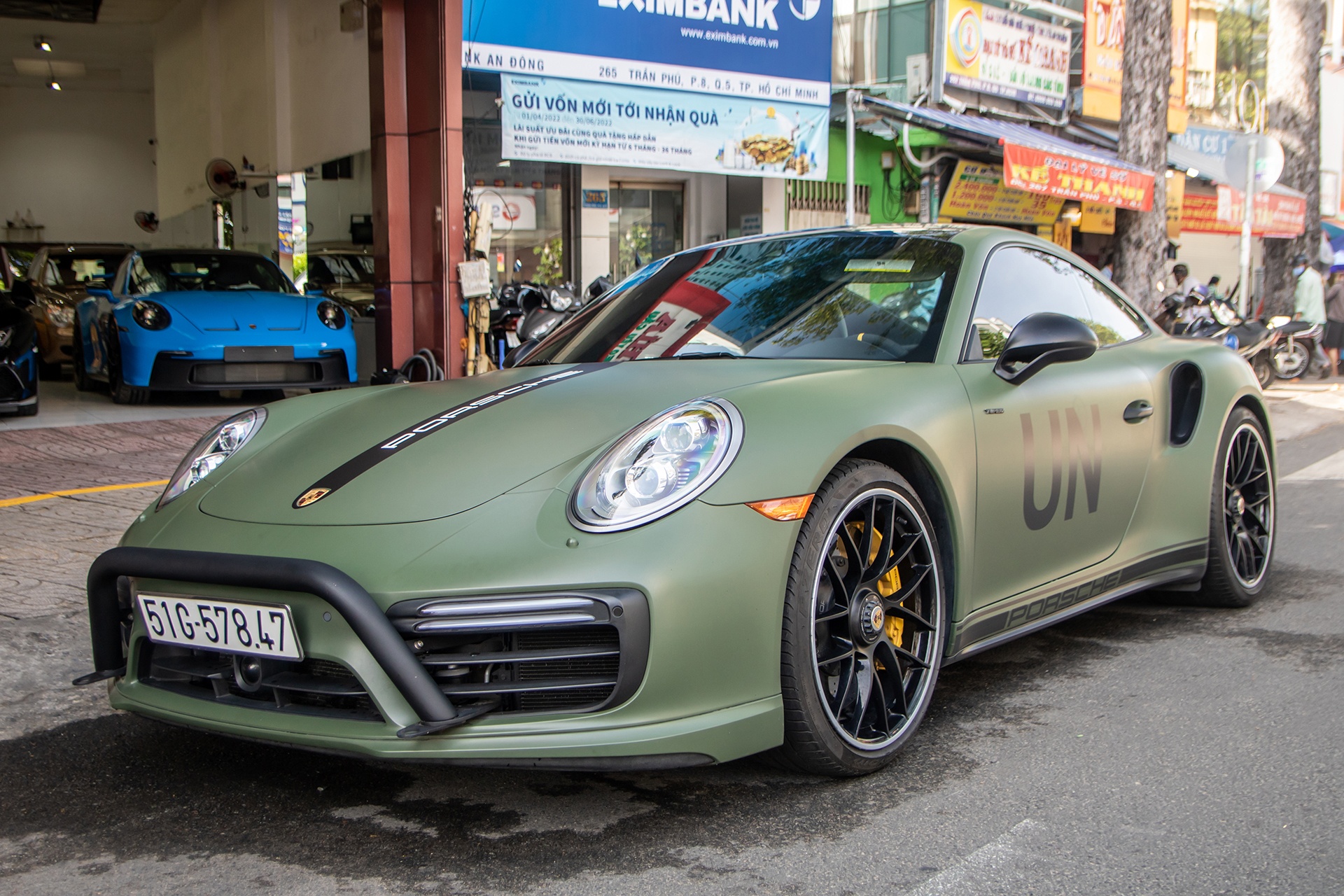 Can canh Porsche 911 Turbo S doi 2016 cua ong Dang Le Nguyen Vu hinh anh