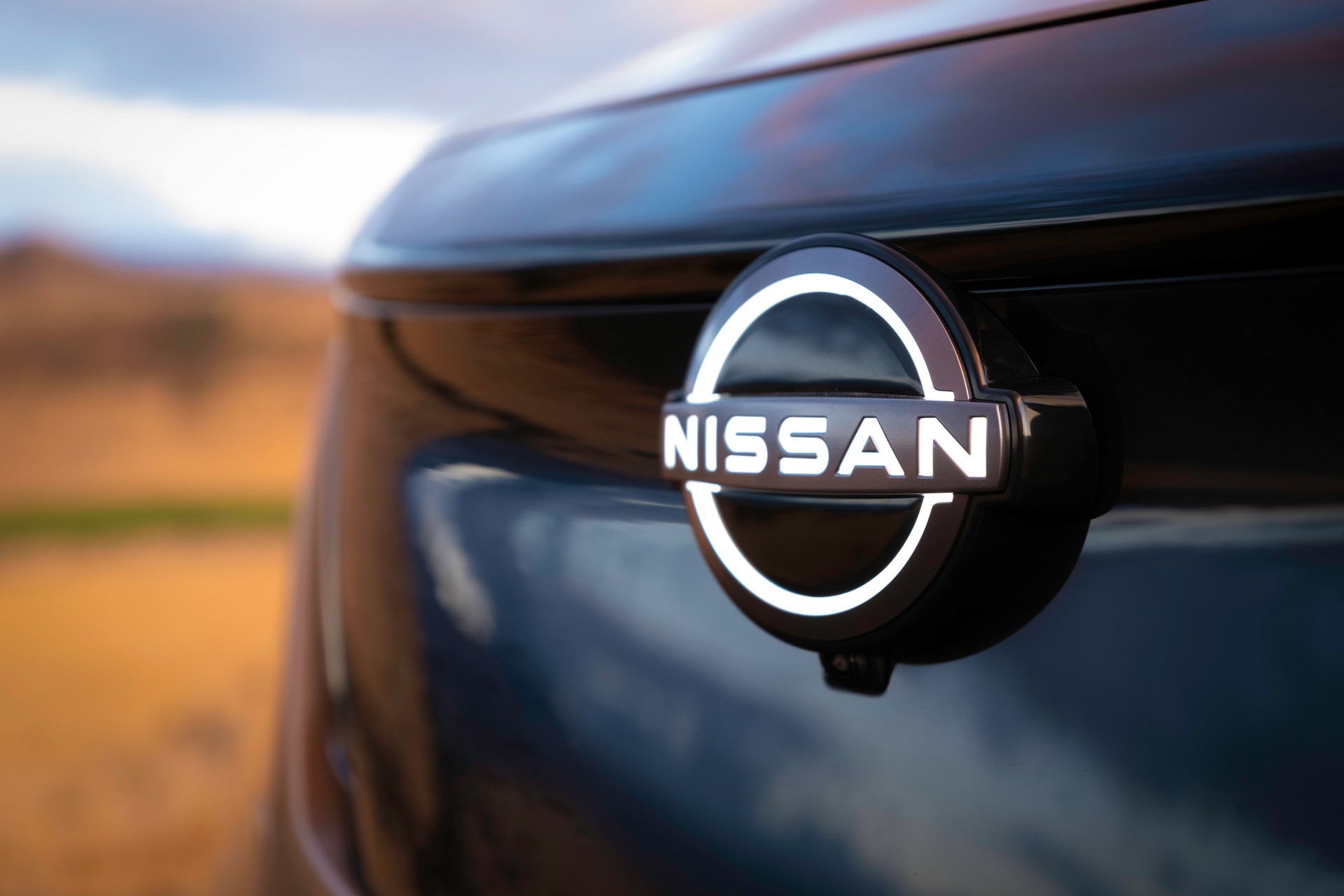 Nissan du dinh xay dung them nha may san xuat xe dien tai My hinh anh