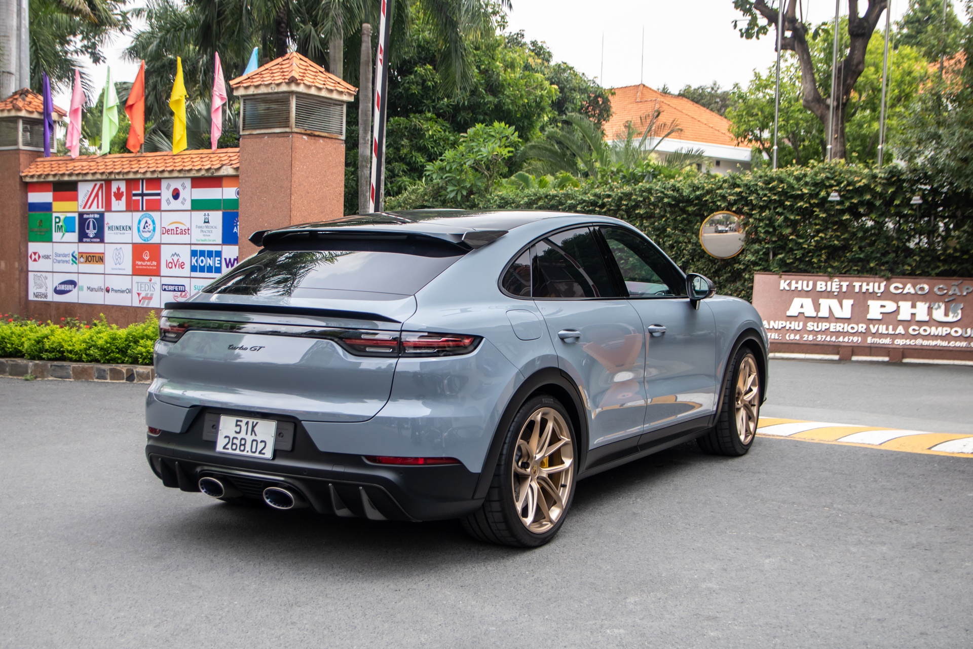 Porsche Cayenne Turbo GT anh 4