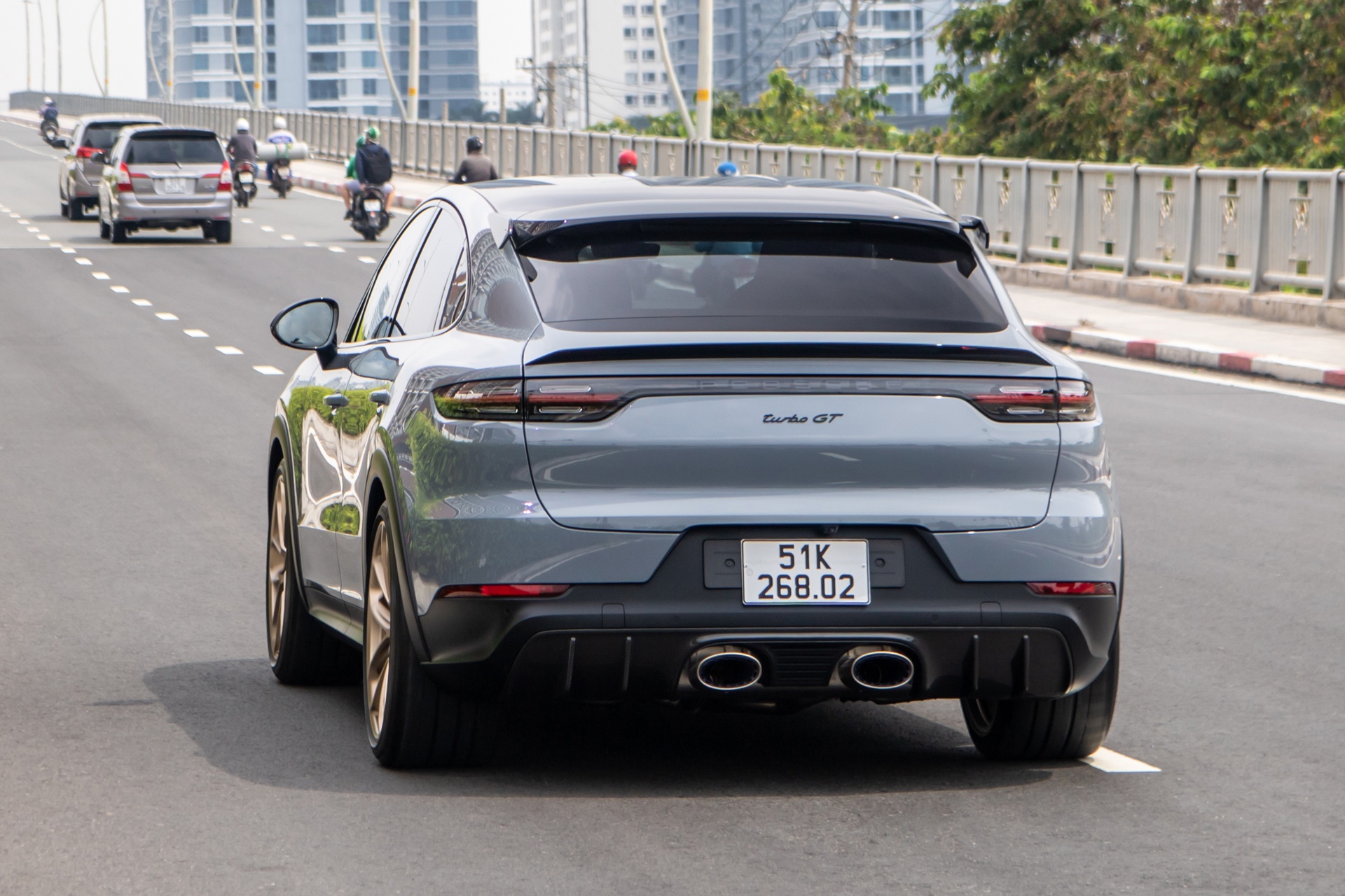 Porsche Cayenne Turbo GT anh 5