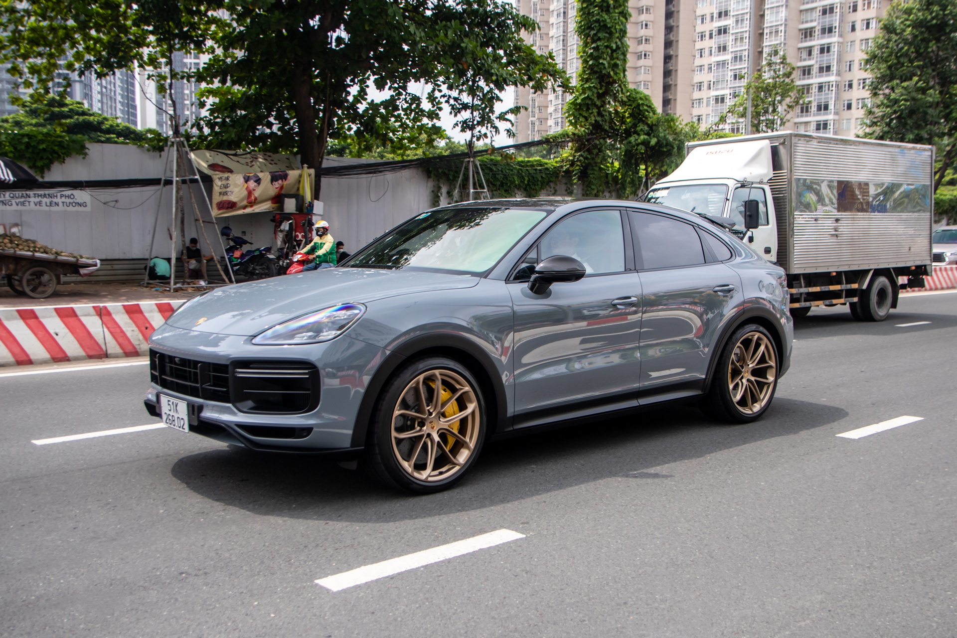 Porsche Cayenne Turbo GT anh 8