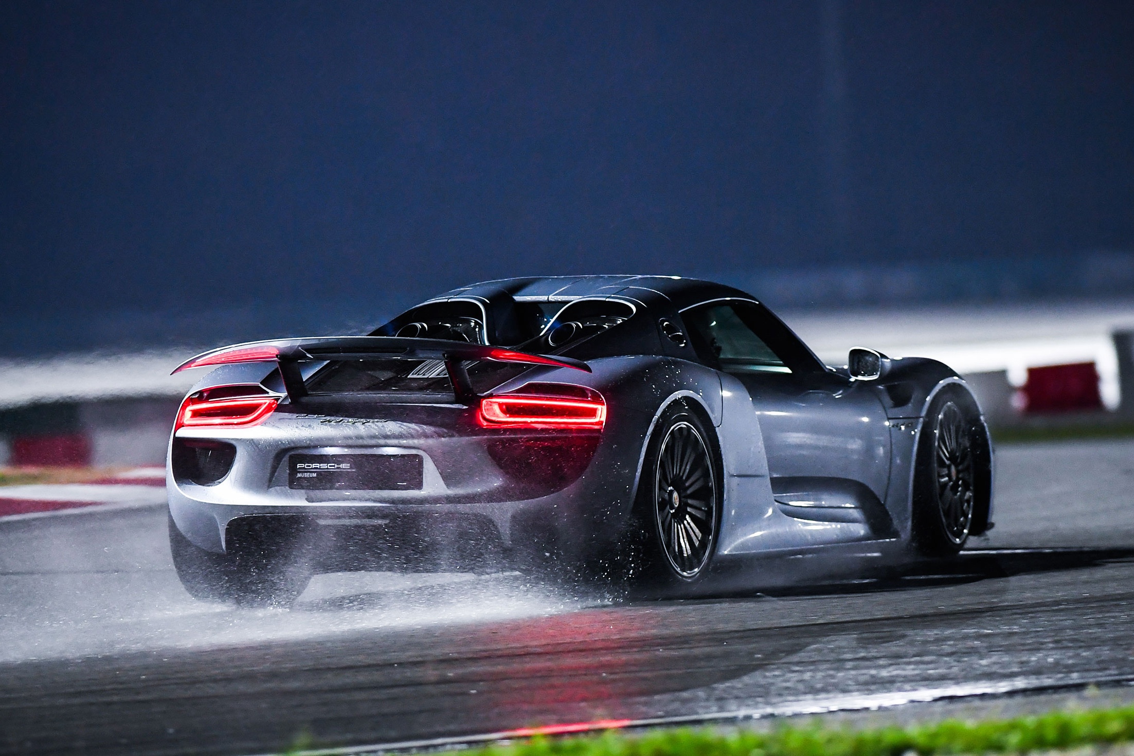 Porsche Taycan anh 5