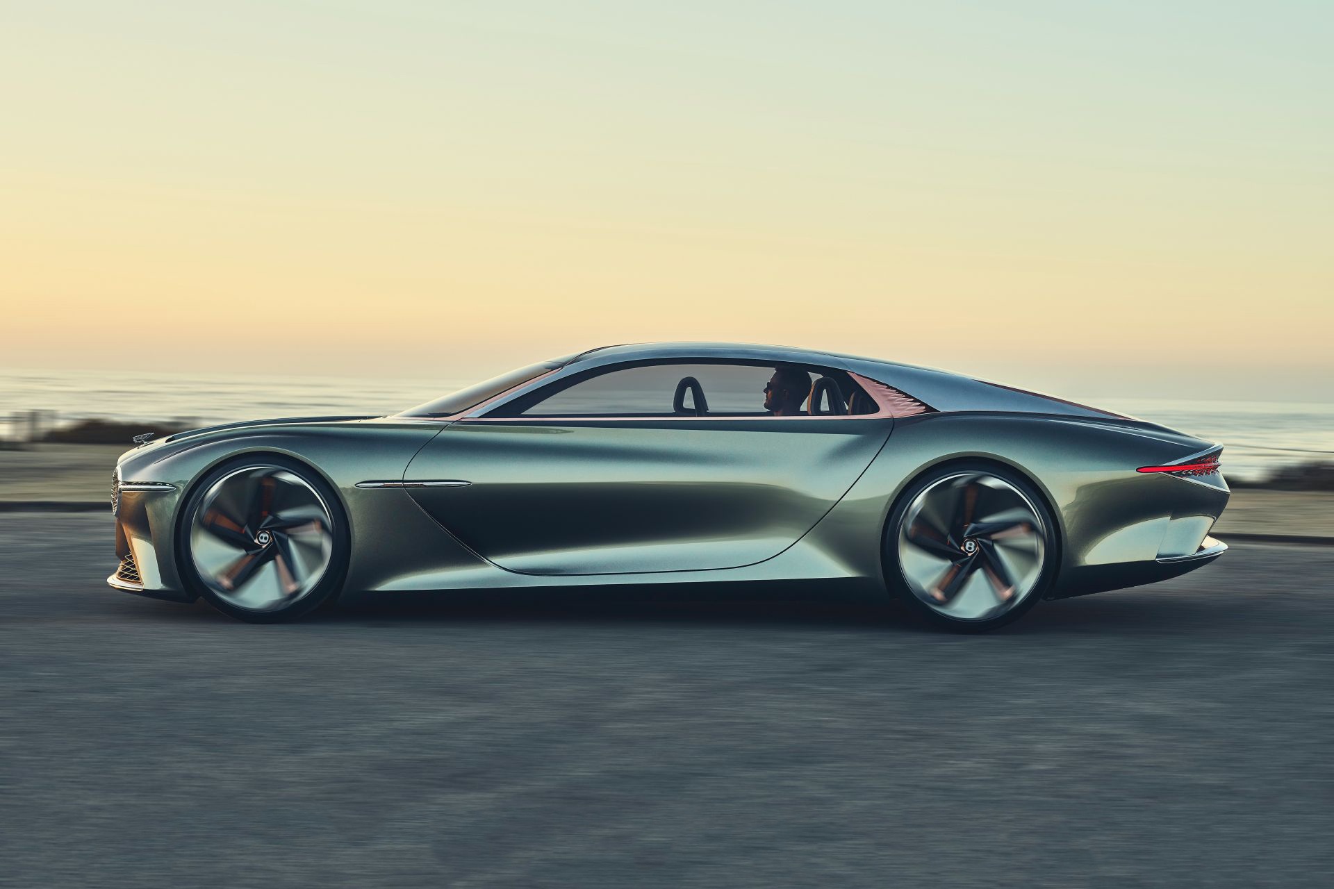 xe dien Bentley anh 1