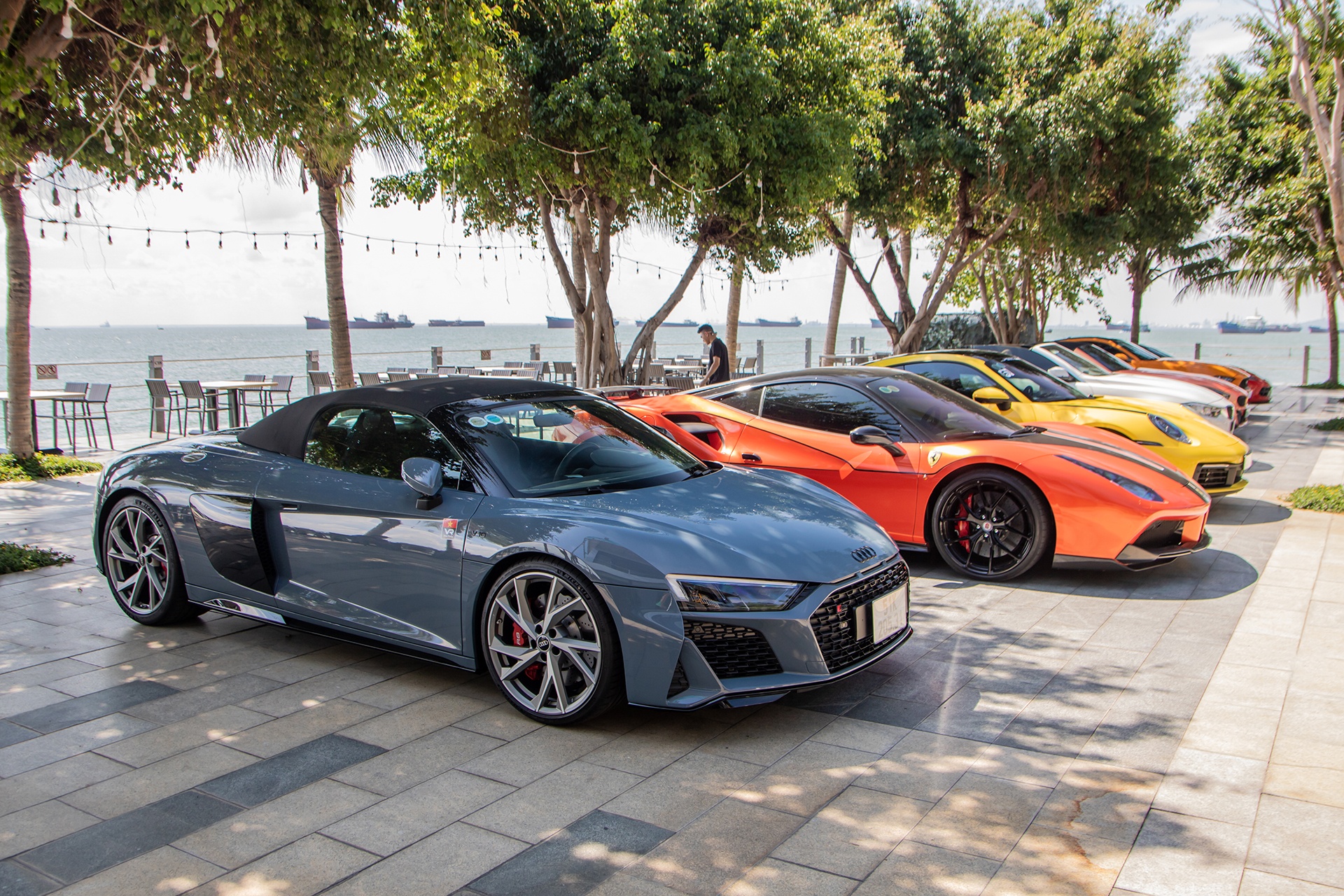 Loat xe the thao dat tien do bo Vung Tau hinh anh