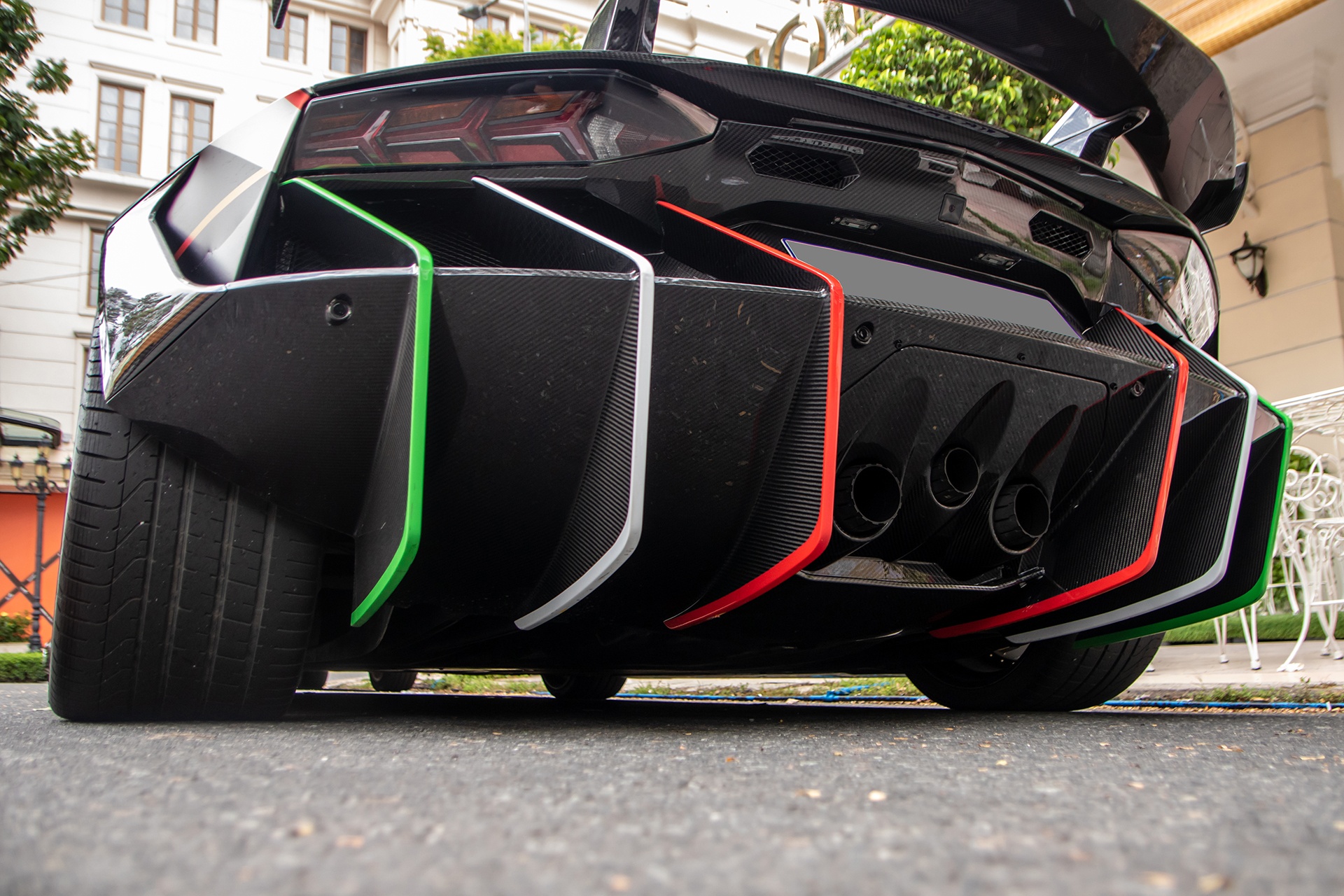 Lamborghini Aventador LP 700-4 anh 6