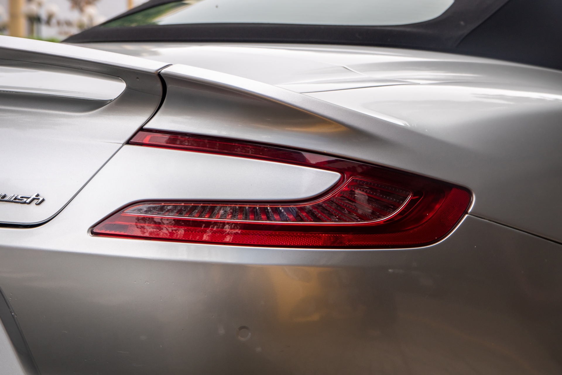 Aston Martin Vanquish Volante ảnh 8 Aston Martin Vanquish Volante anh 8