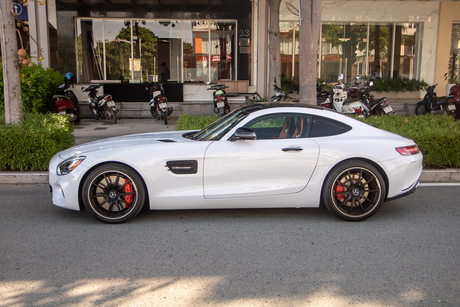 Mercedes-AMG GT S anh 4