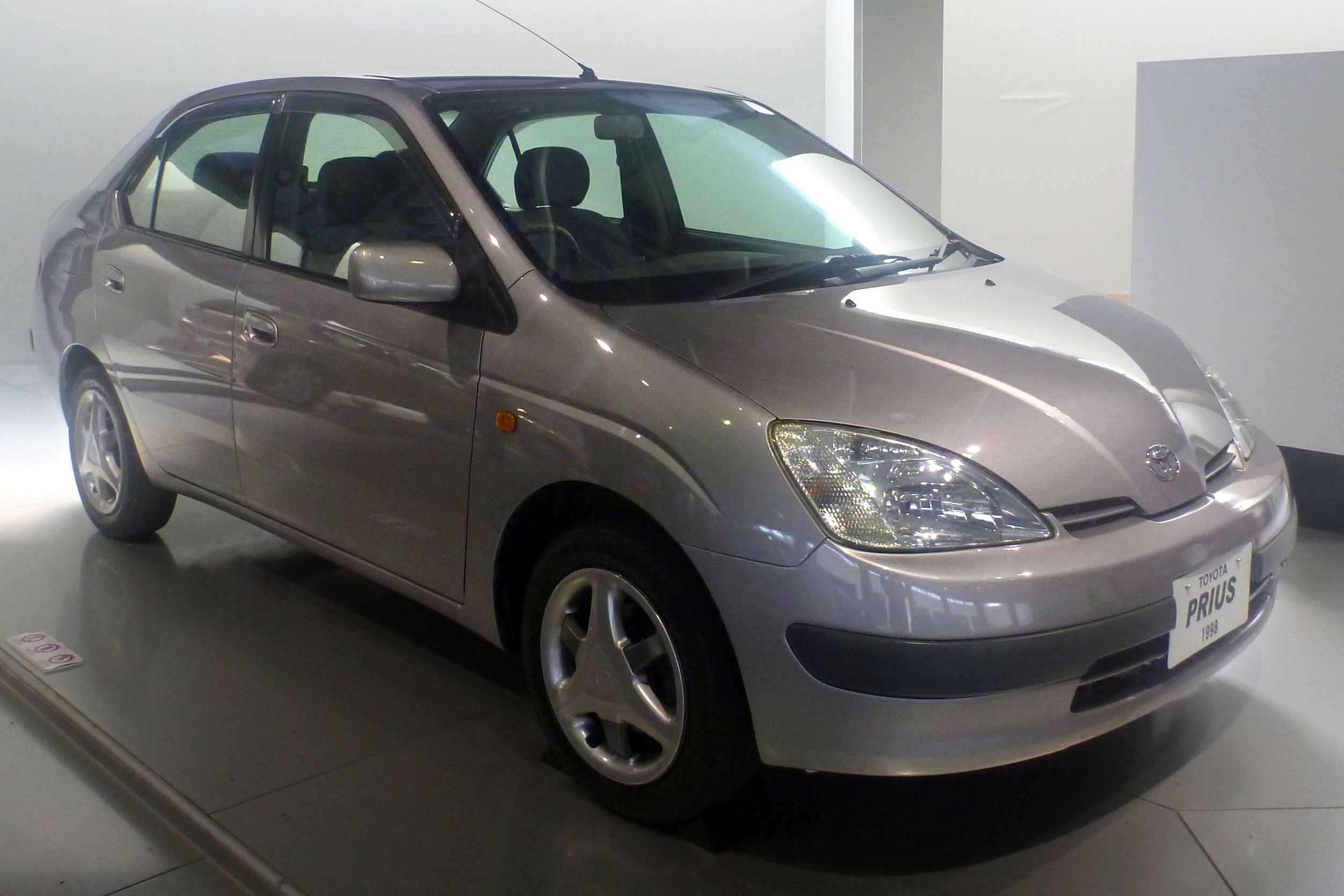 Cuoc chien xe dien anh 5