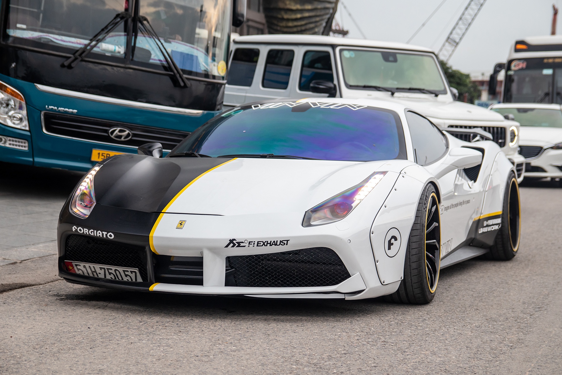Ferrari 488 GTB do Liberty Walk anh 3