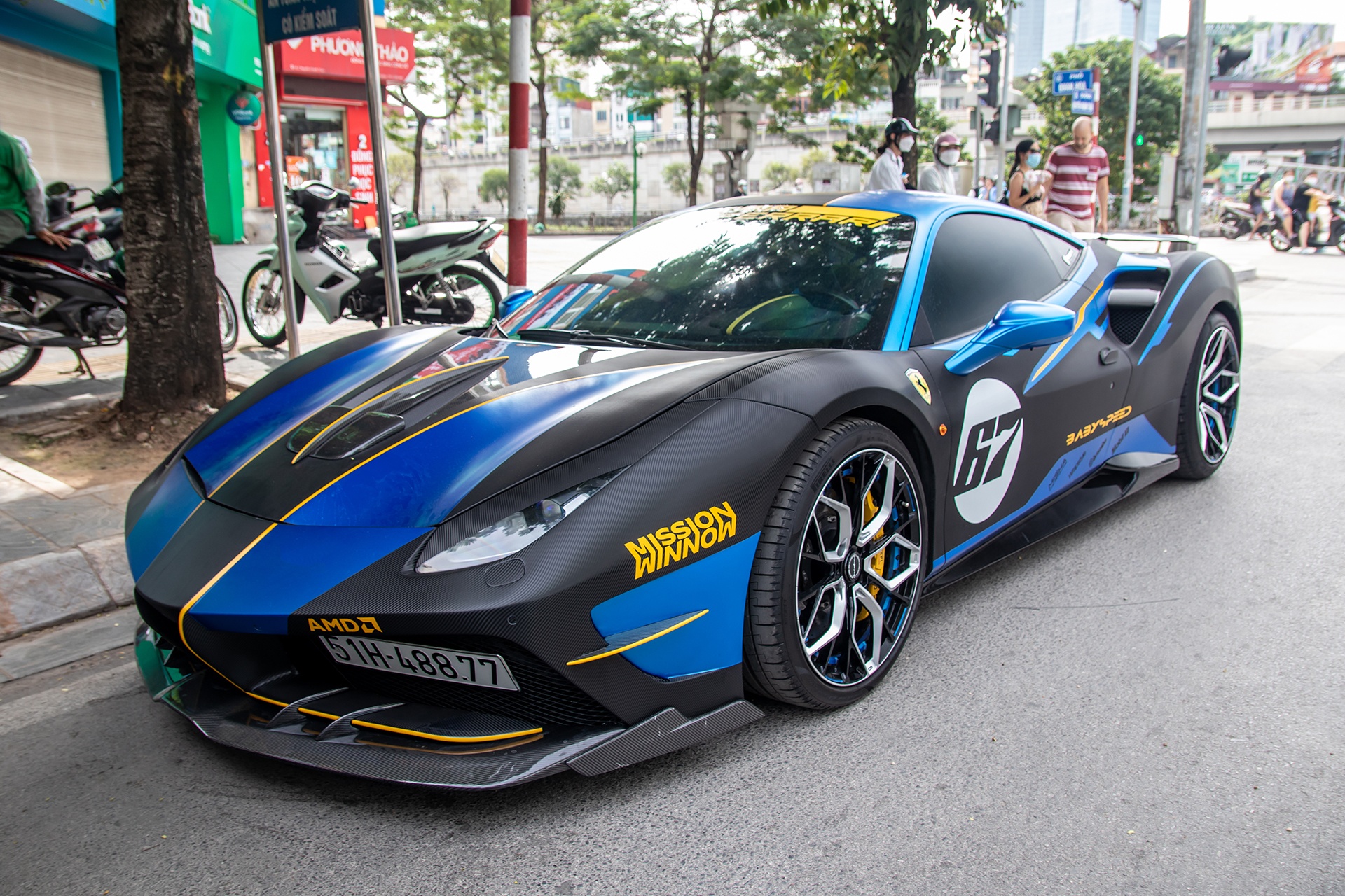 Ferrari 488 GTB anh 1