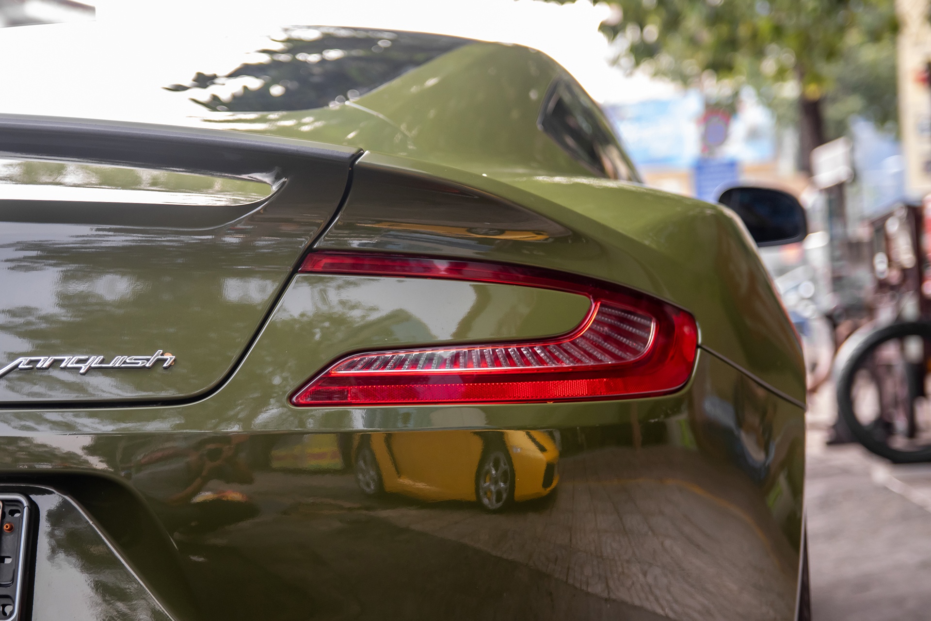 Aston Martin Vanquish ảnh 6 Aston Martin Vanquish anh 6