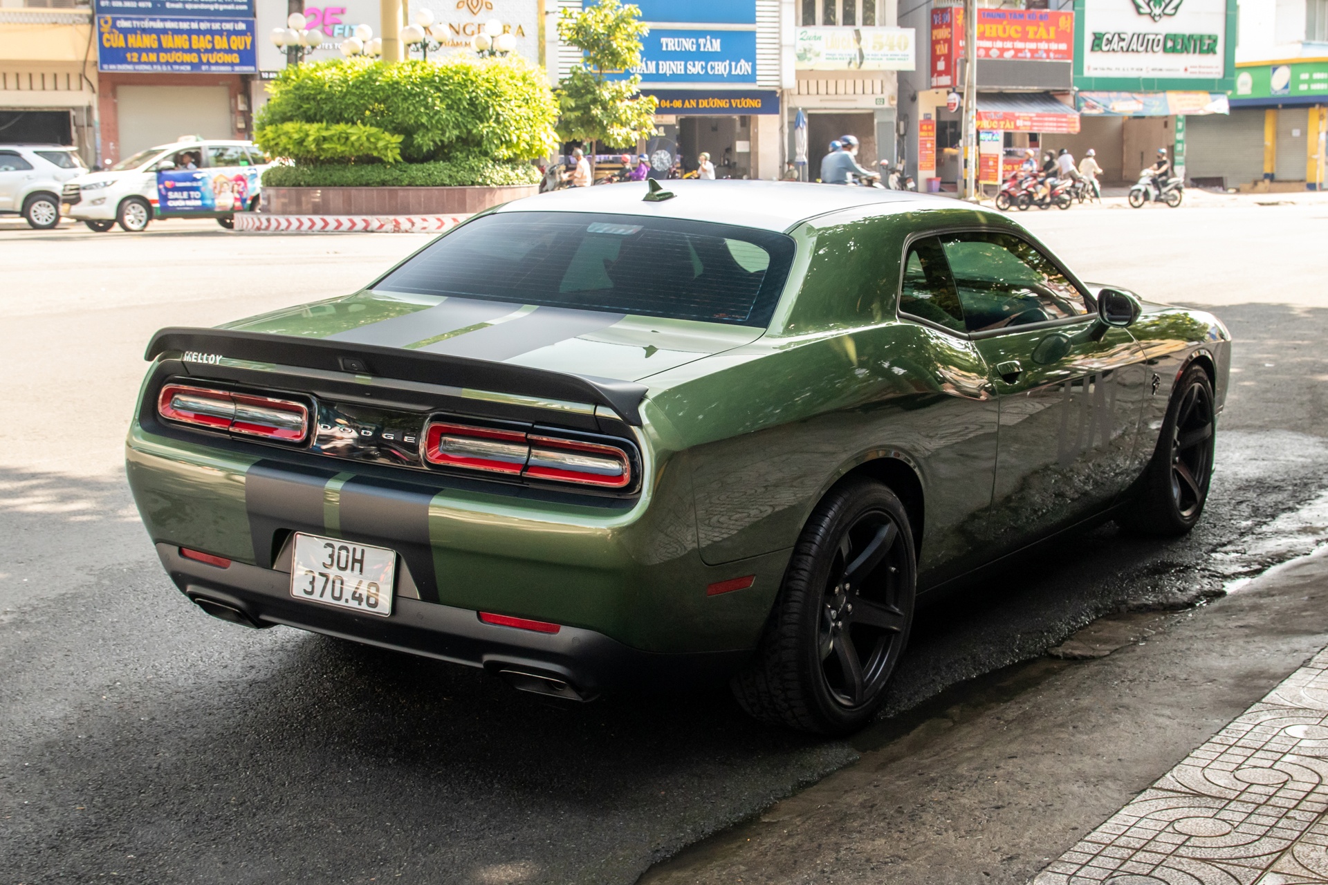 Dodge Challenger SRT Hellcat Redeye anh 8