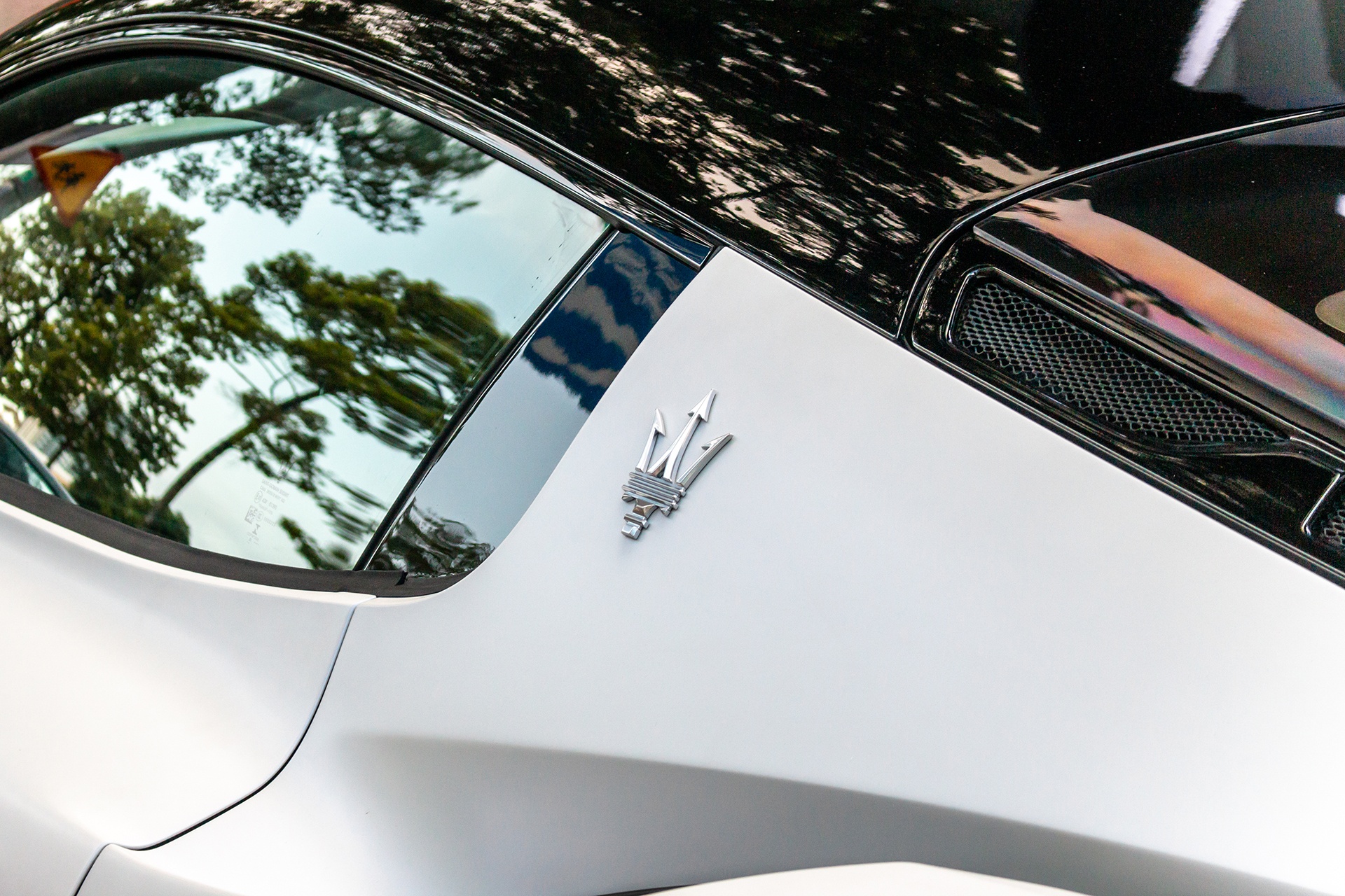 Maserati MC20 anh 13