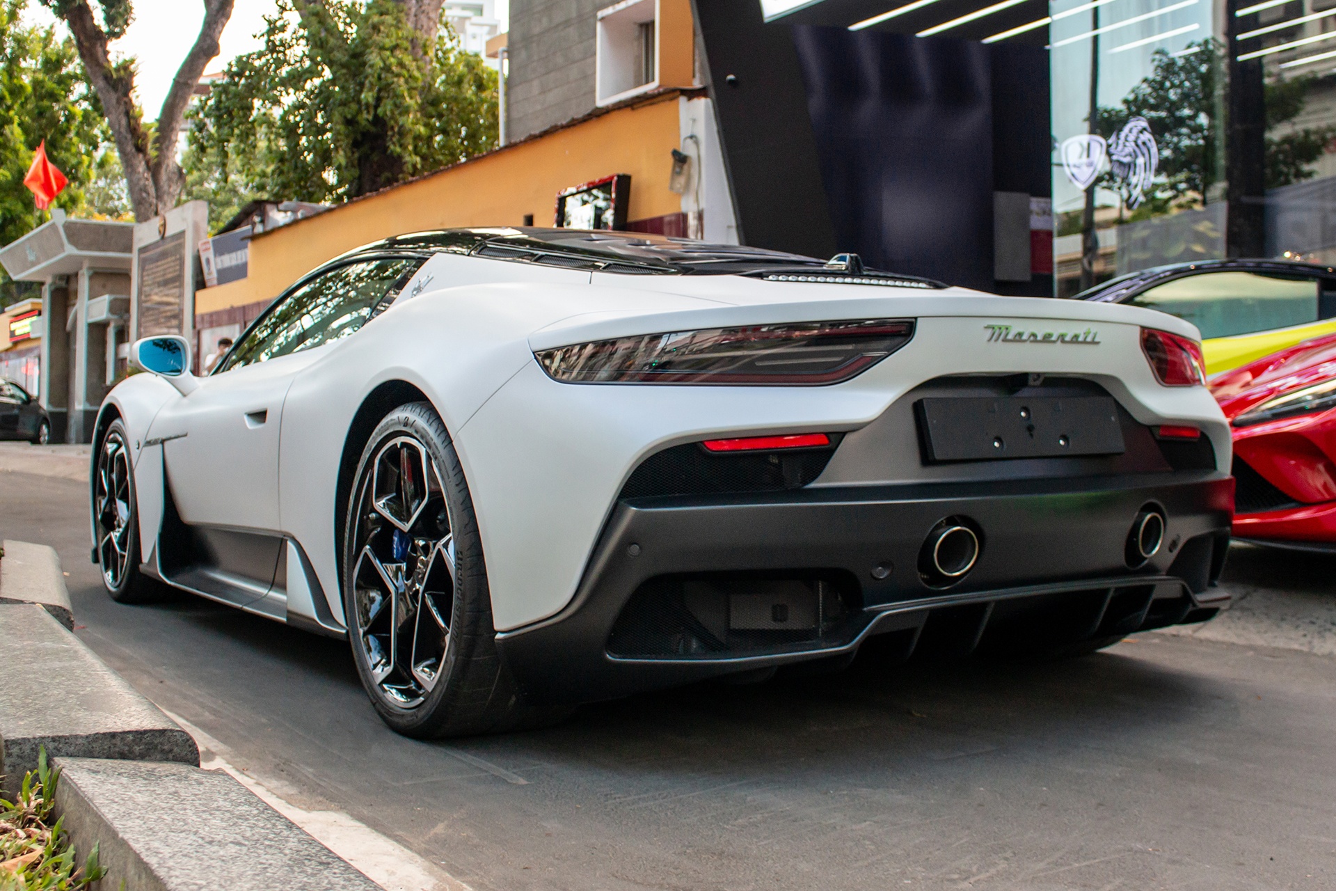 Maserati MC20 anh 14