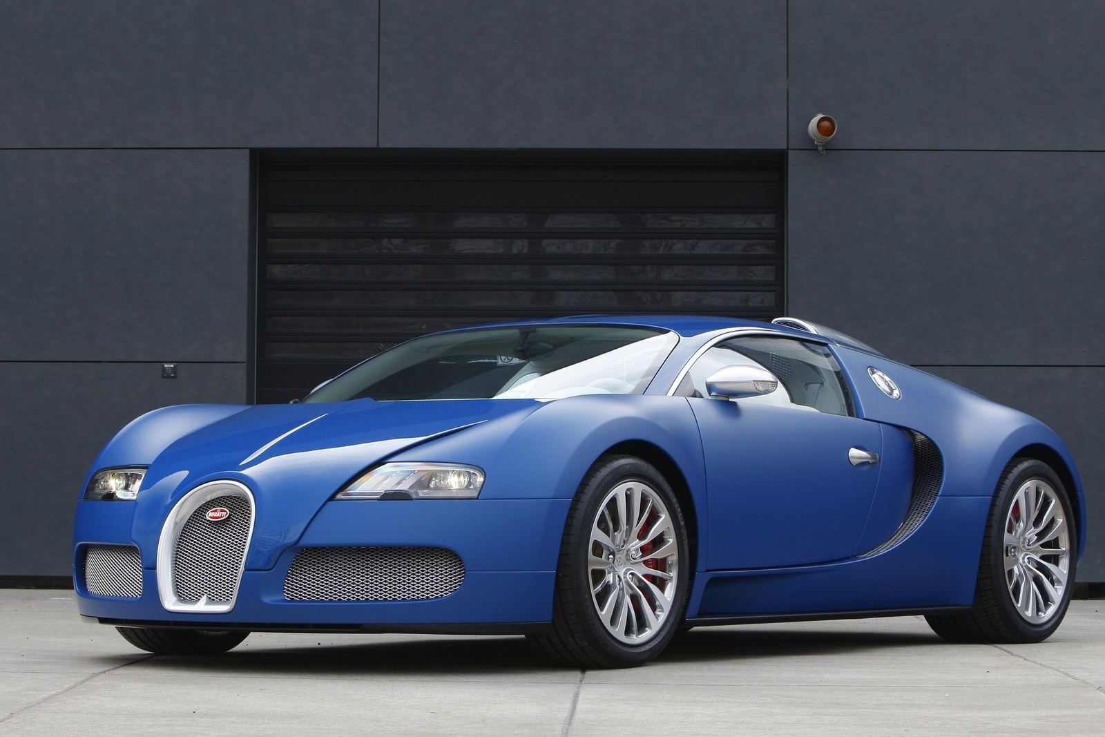 Bugatti Veyron anh 4