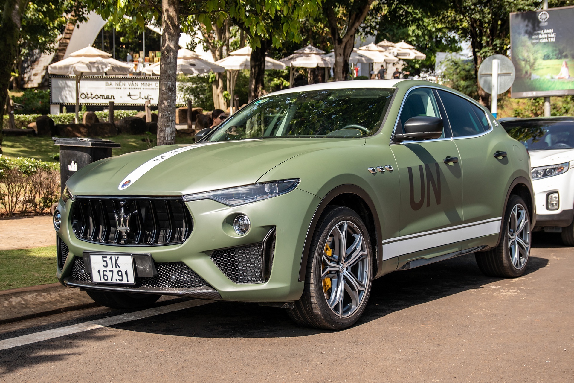 Loat sieu xe tu hop tai Buon Ma Thuot hinh anh